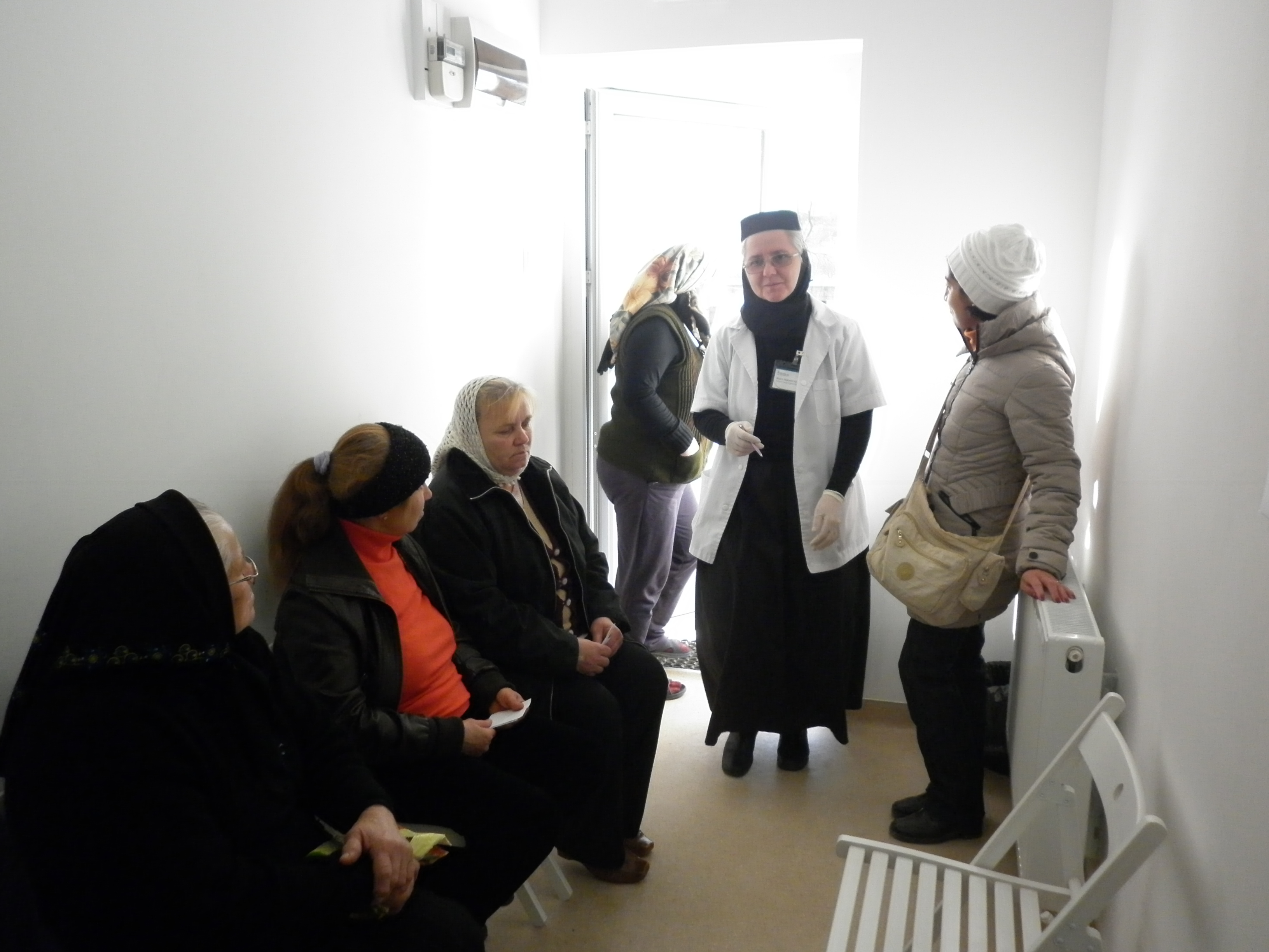 A IV-a caravană medicală filantropică din acest an a Fundației Medicale Providența