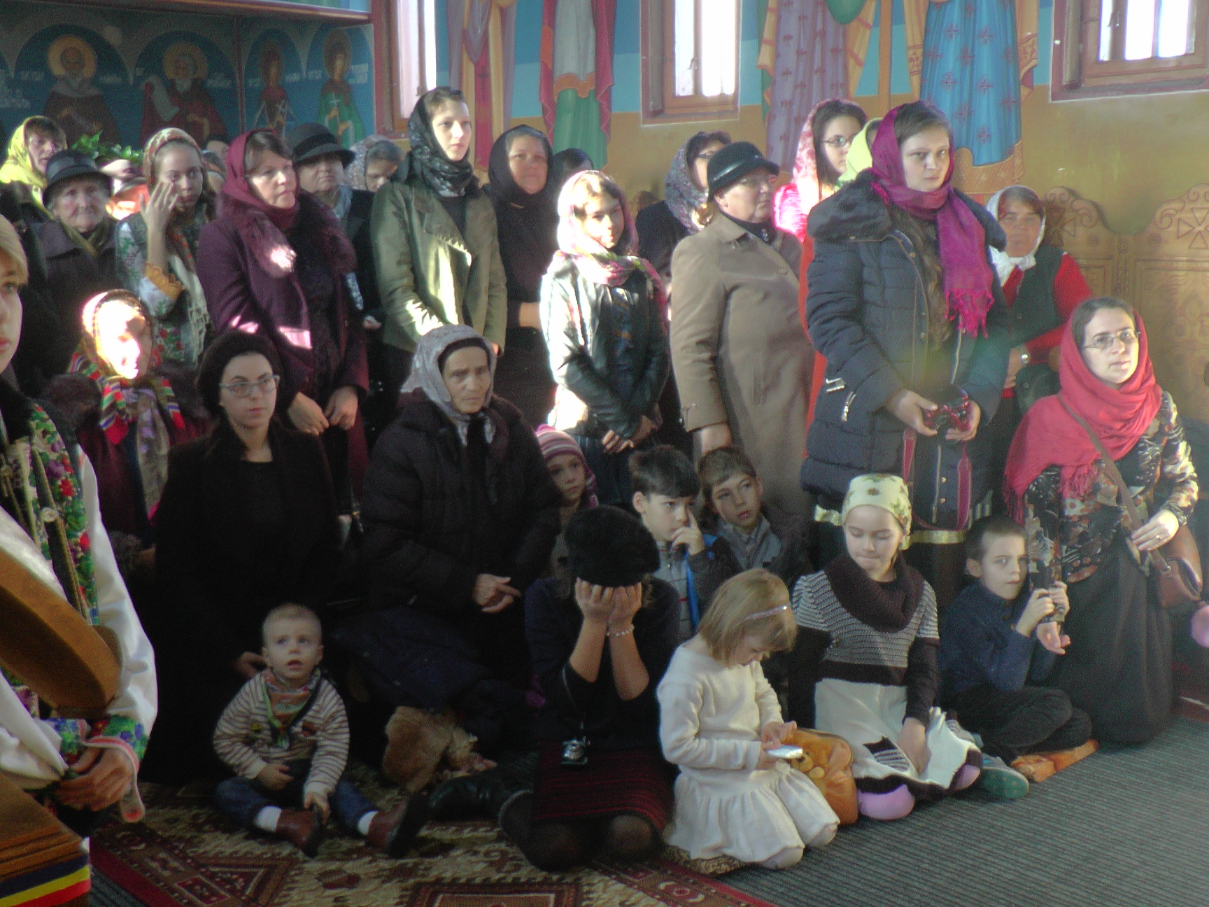 Slujire arhierească în parohia suceveană „Sfânta Treime‟ - Frumoasa