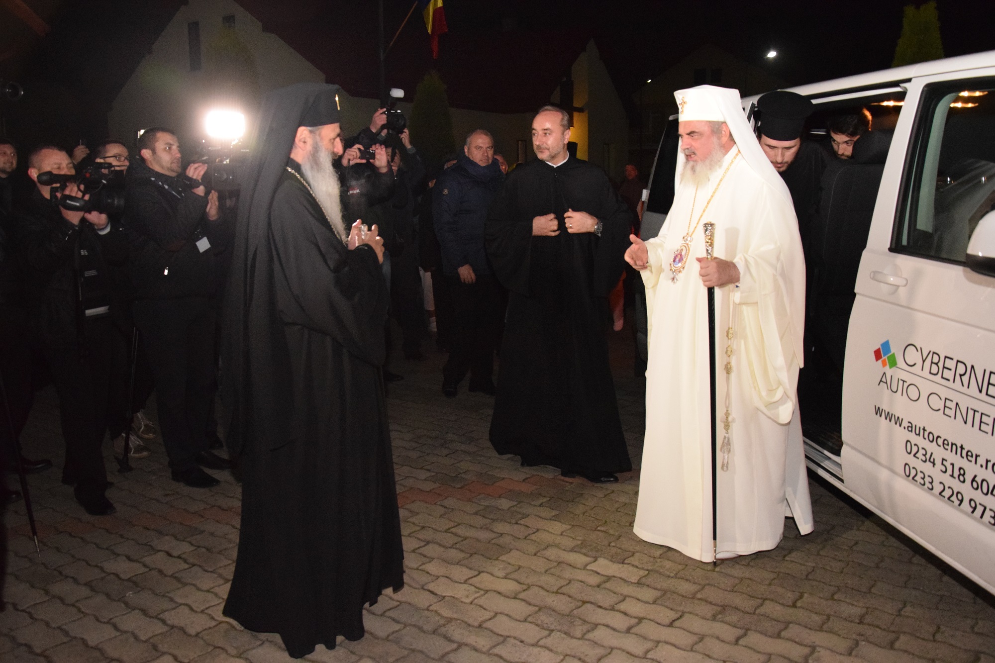 Patriarhul Bisericii Ortodoxe Române, prezent la sfinţirea Așezământului de copii „Sfântul Ierarh Leontie” din Rădăuți