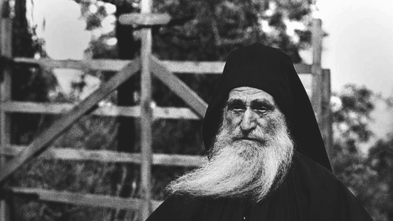 (Video) Documentar despre viața Părintelui Dionisie de la Colciu