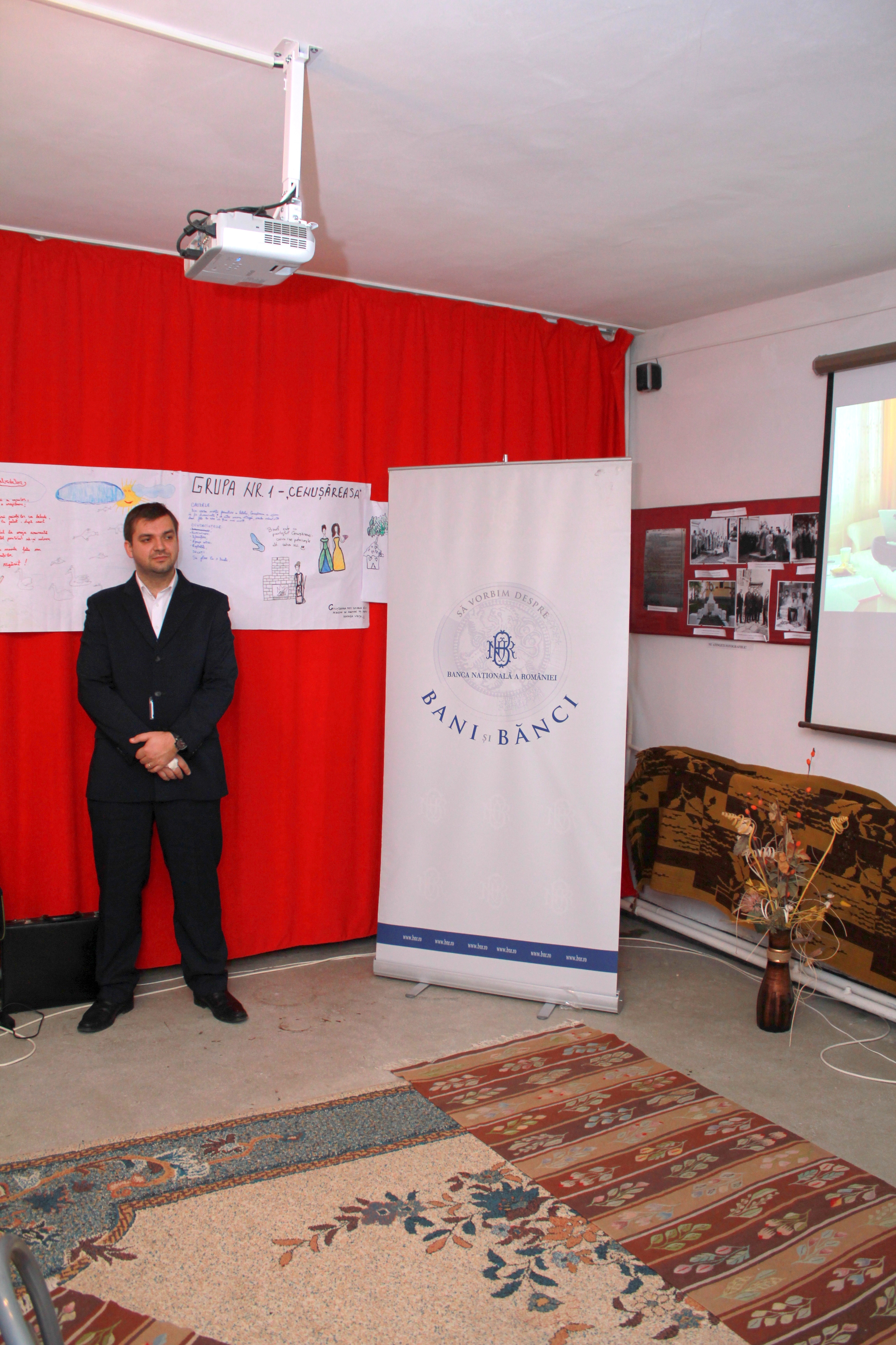 Prezentare despre economie, la Seminarul Teologic din Dorohoi