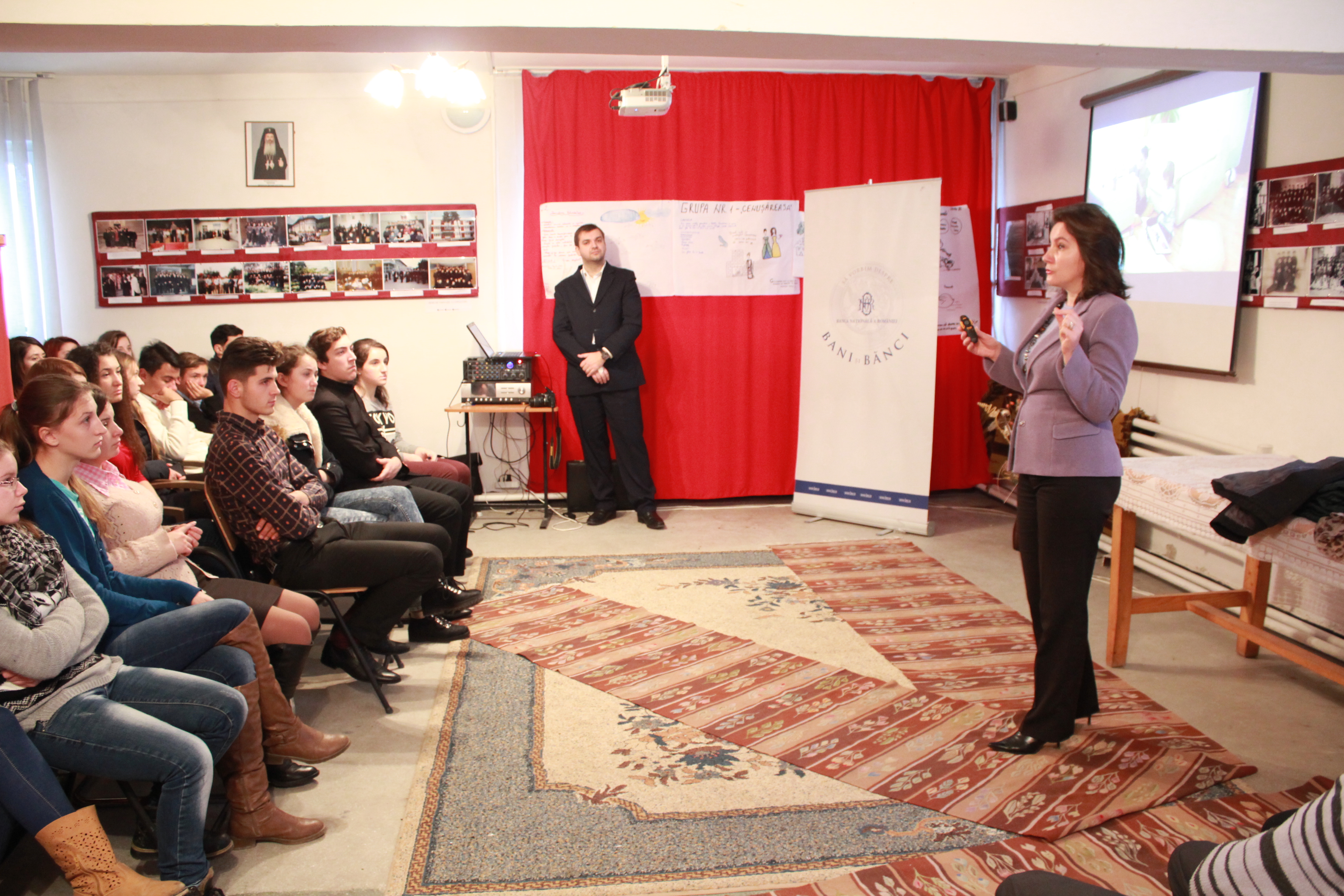 Prezentare despre economie, la Seminarul Teologic din Dorohoi