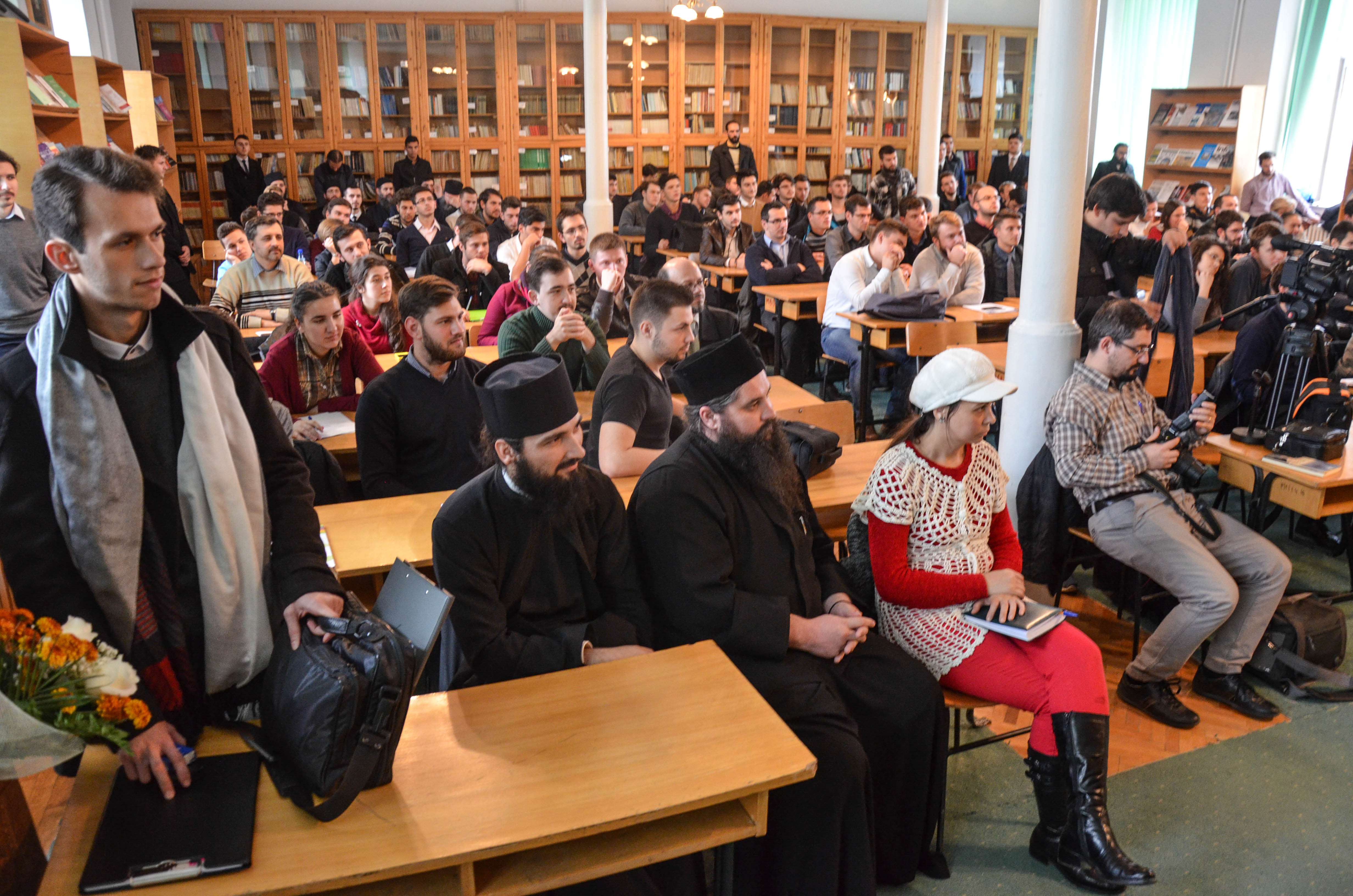 IPS Nicolae: „Mereu am vrut să mă asemăn cu sfinţii, nu cu oamenii de ştiinţă“