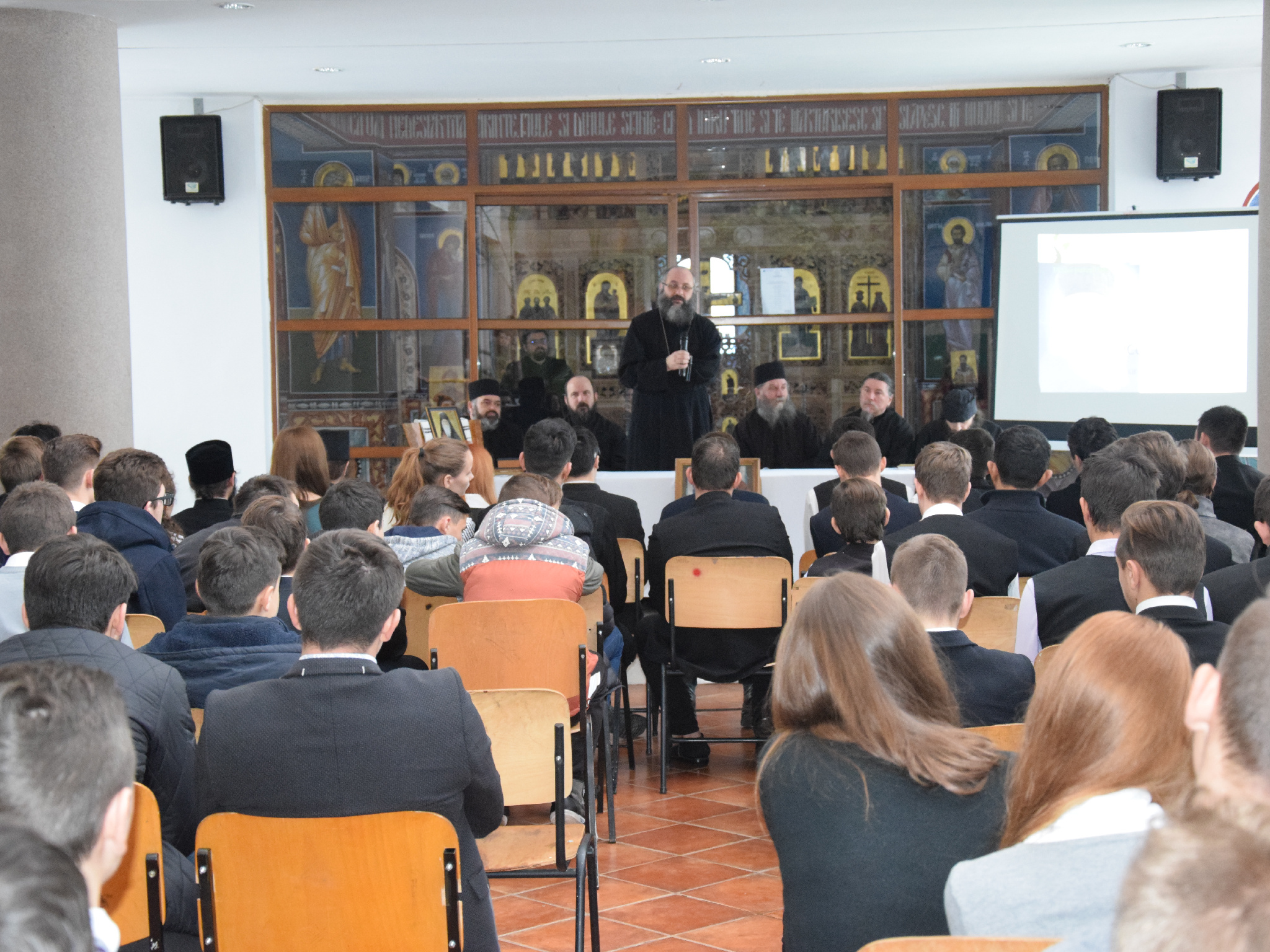 Simpozion dedicat Părintelui Cleopa Ilie, la Seminarul Teologic din Iași