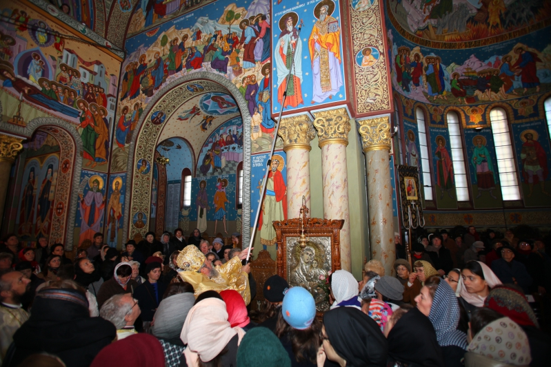 Sfințire de pictură la Biserica „Buna Vestire&quot; din Brașov