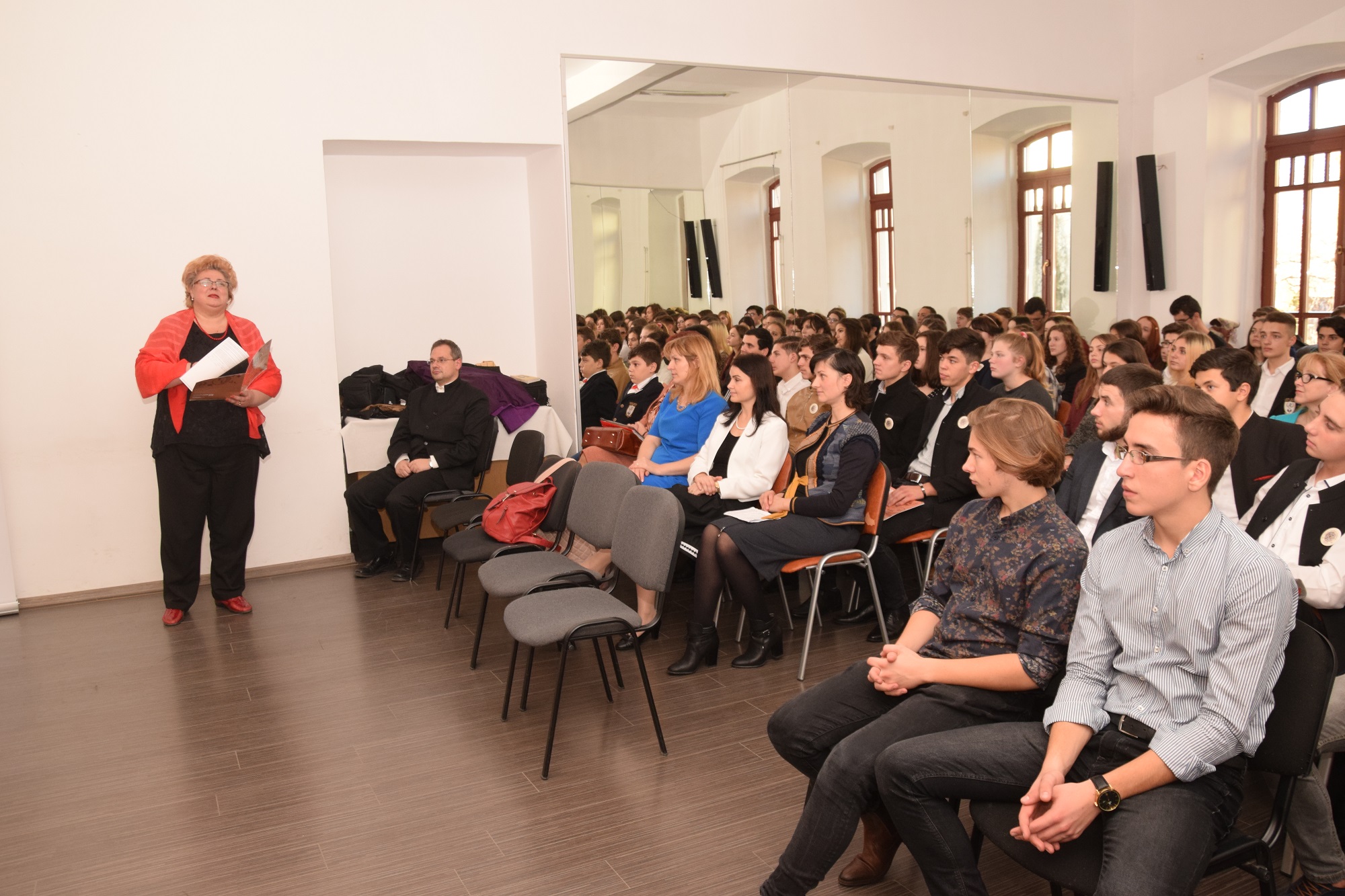 „Valori Culturale Româneşti“: „Când iubești, nu poți să faci rău”