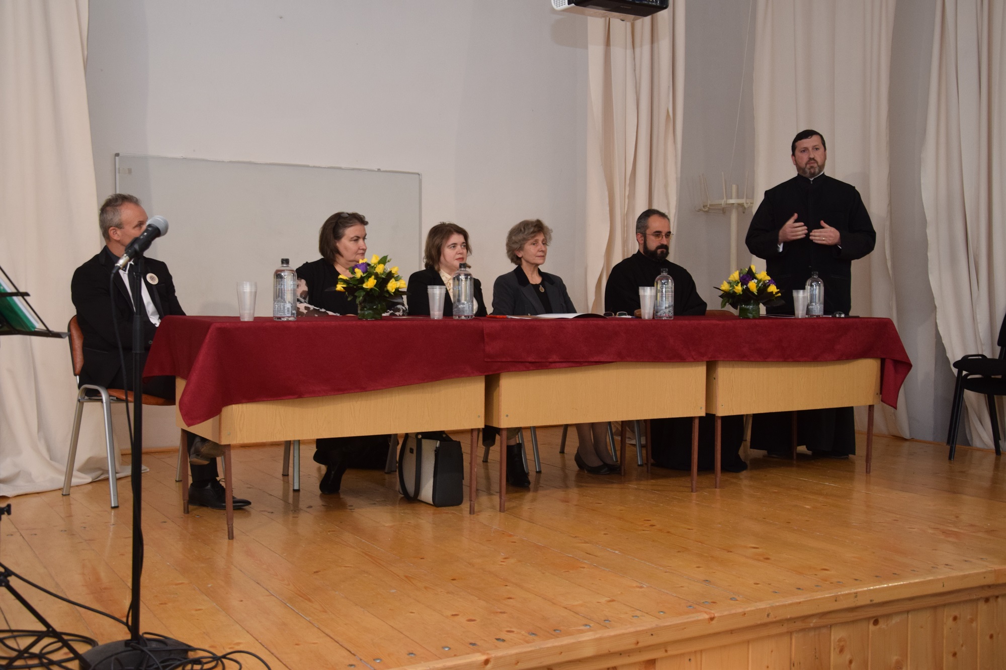 „Valori Culturale Româneşti“: „Când iubești, nu poți să faci rău”