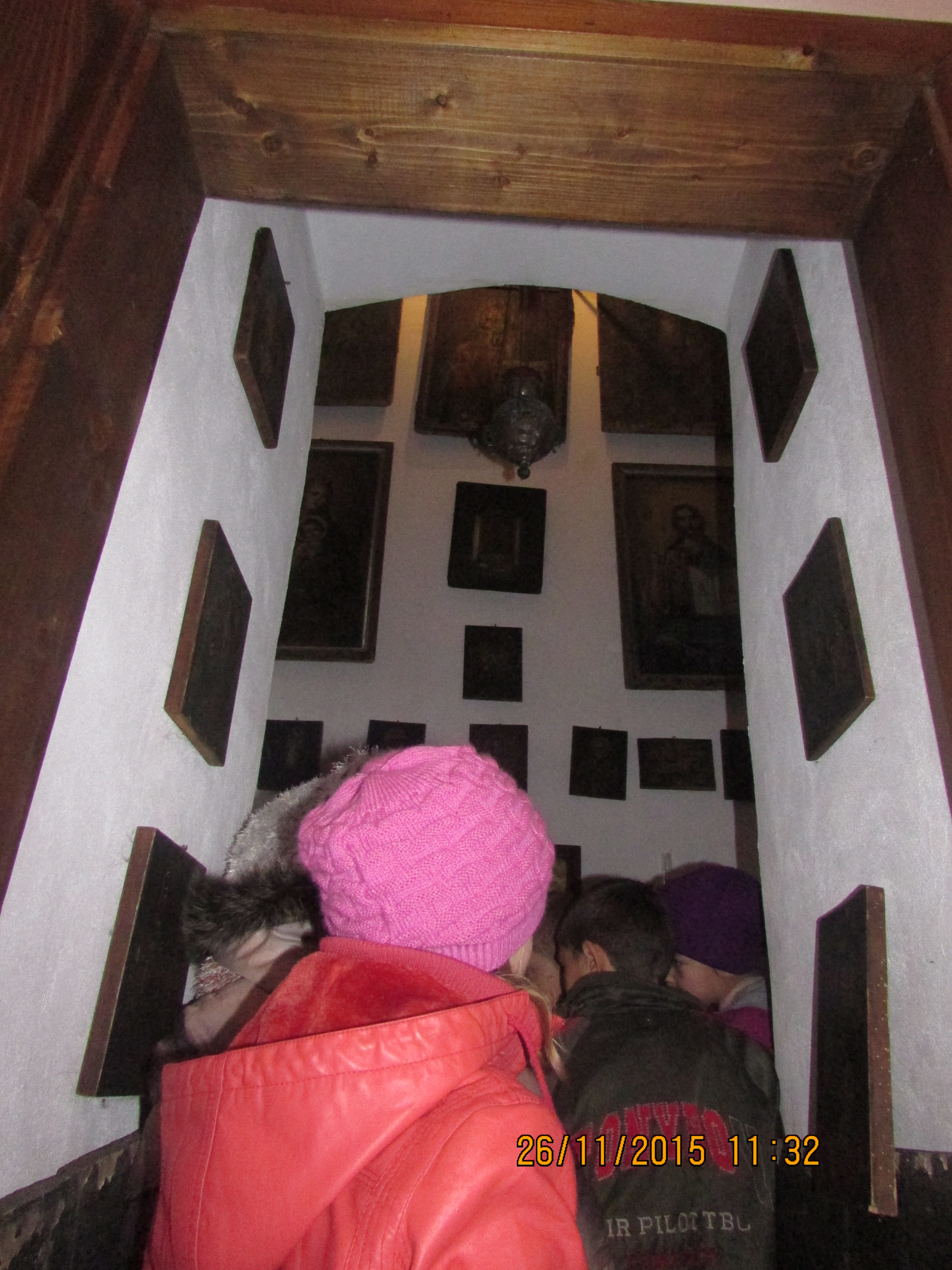 Elevii Şcolii din Călăraşi, în vizită la muzeul parohial din Pleșani