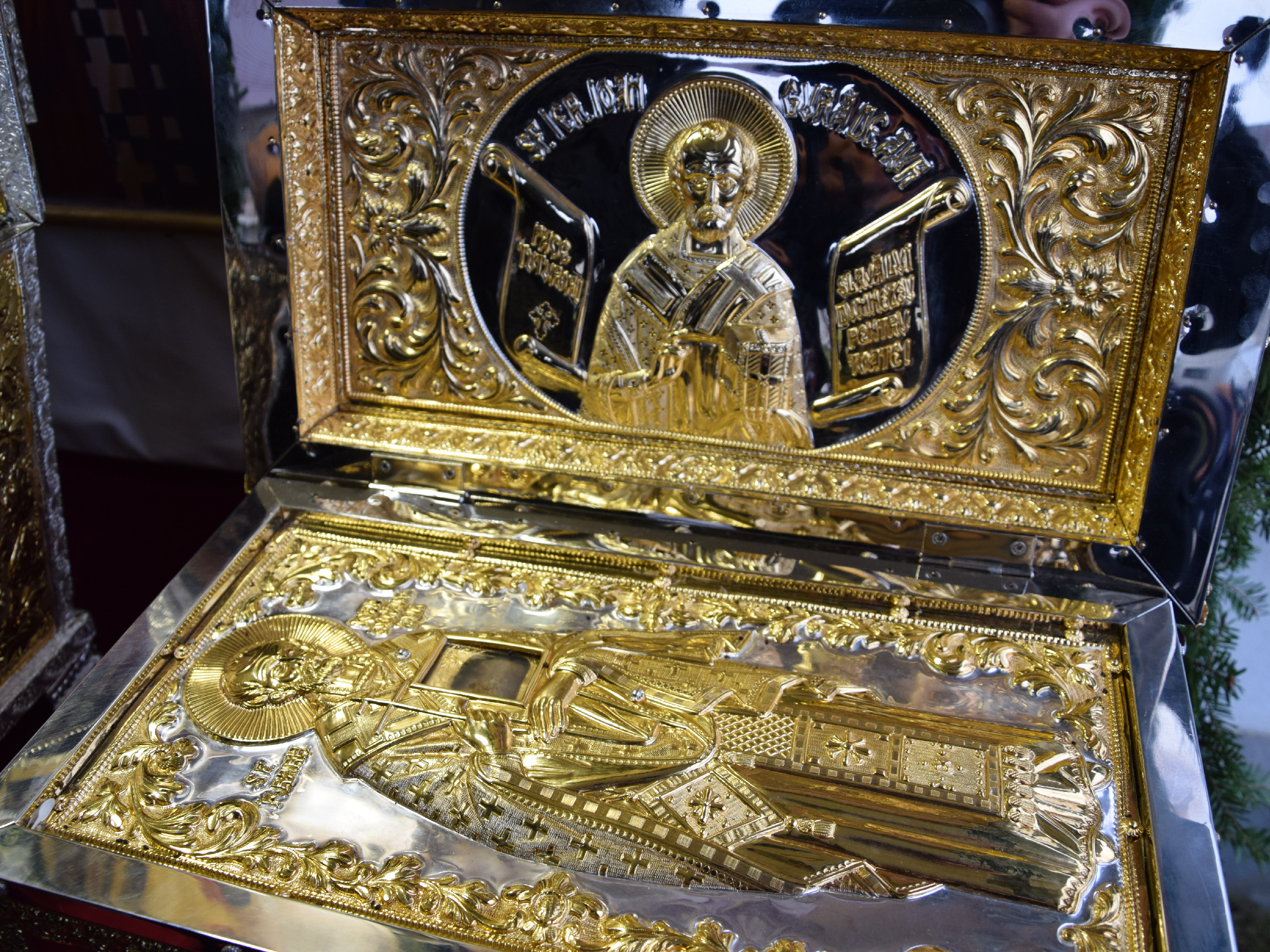 Foto: Tudorel Rusu Patriarhul Daniel, la Rădăuți: „Arătăm prin rugăciune şi pomenire că rugăciunea este iubirea mai tare decât moartea”