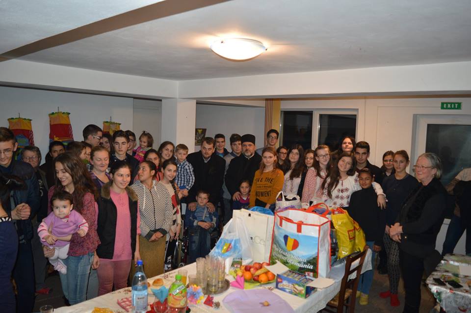 Colindăm colindători…!