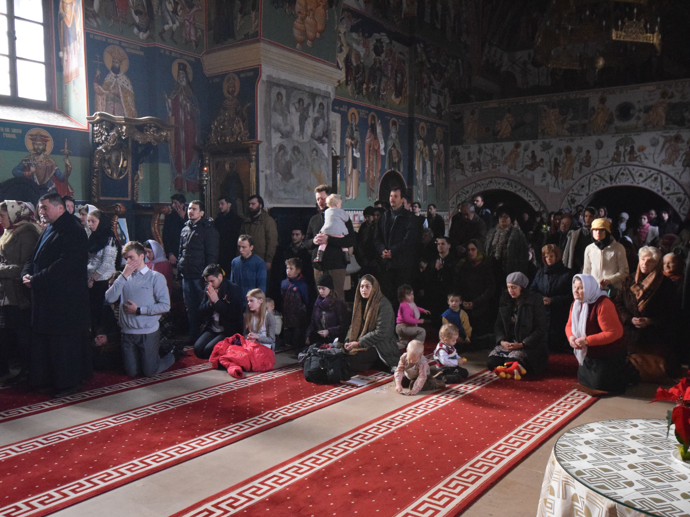 Foto: Tudorel Rusu Sfântă Liturghie arhierească, la împlinirea a 25 de ani de la înființarea ASCOR Iași