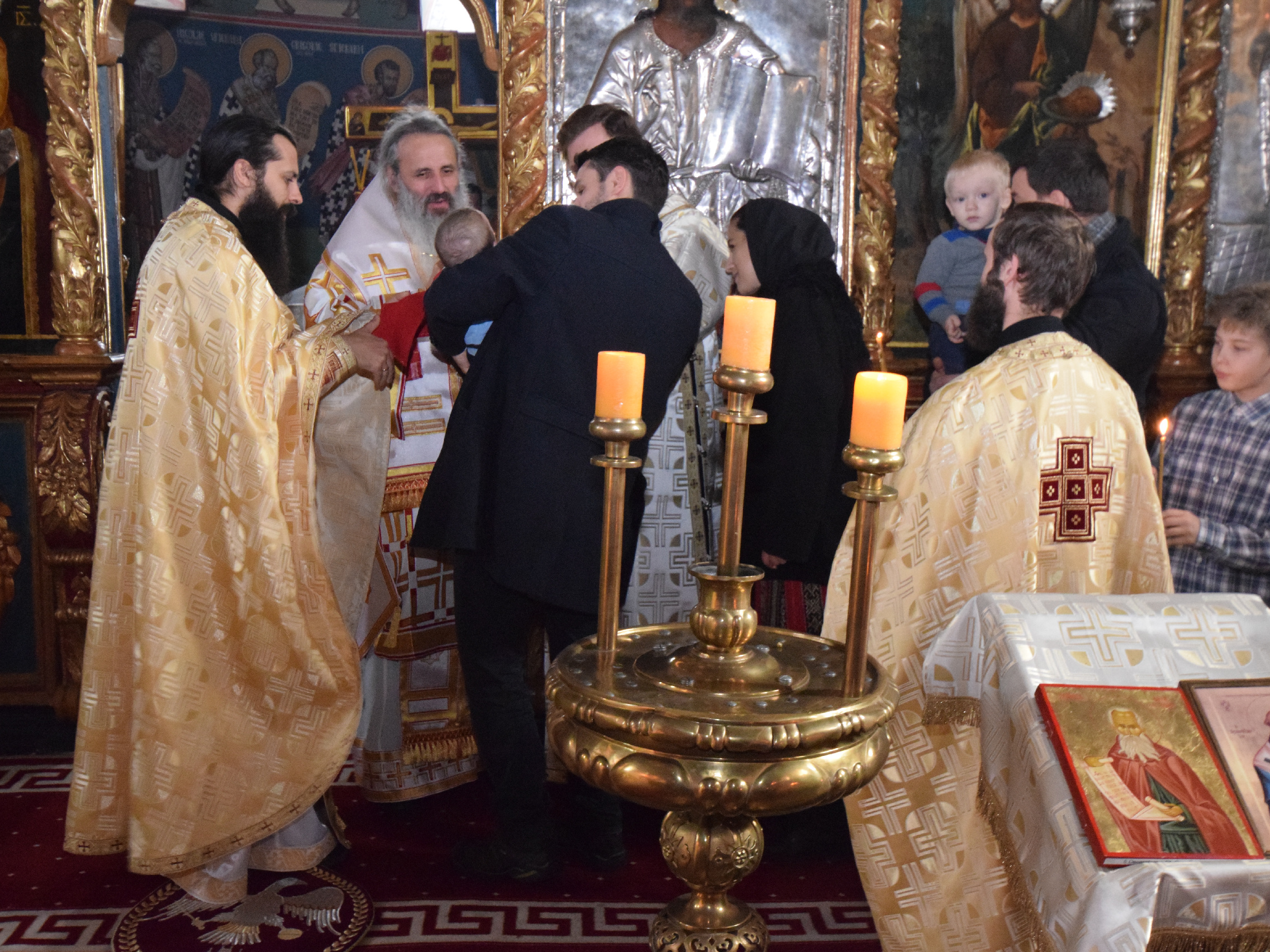 Foto: Tudorel Rusu Sfântă Liturghie arhierească, la împlinirea a 25 de ani de la înființarea ASCOR Iași