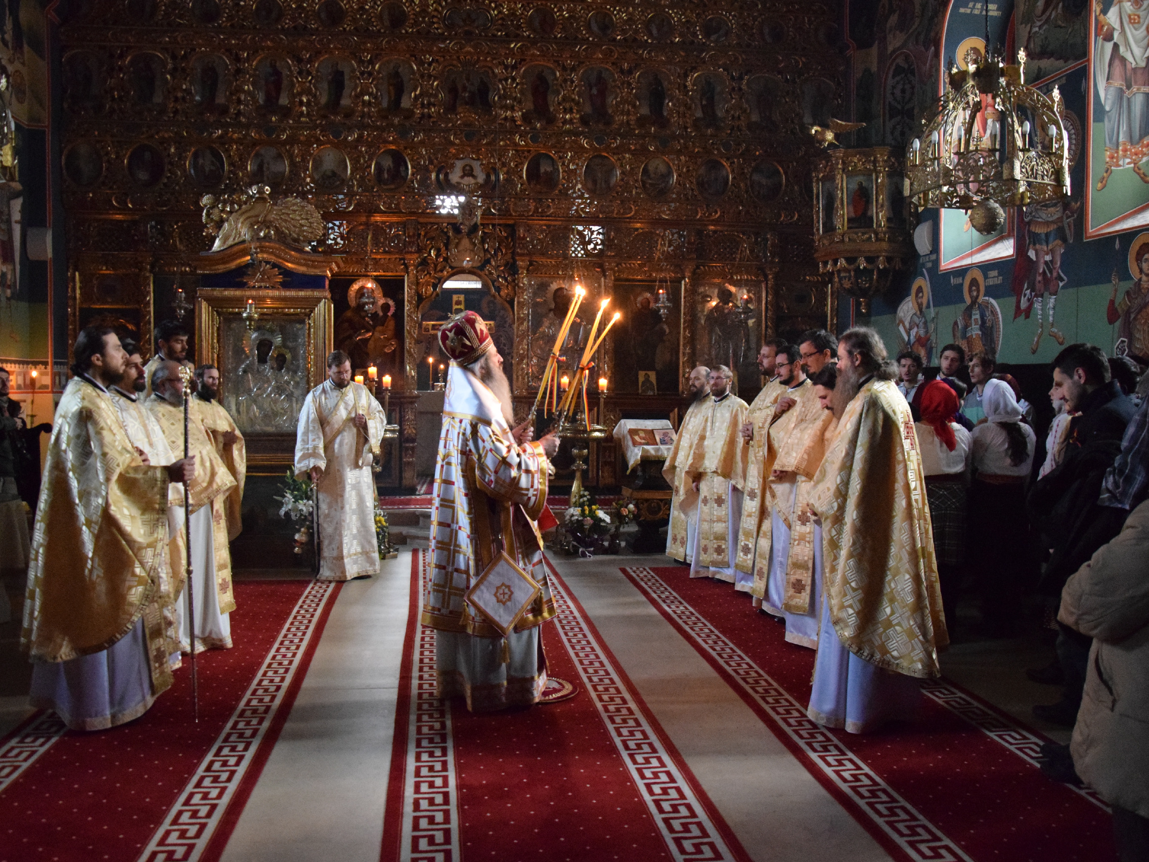 Foto: Tudorel Rusu Sfântă Liturghie arhierească, la împlinirea a 25 de ani de la înființarea ASCOR Iași