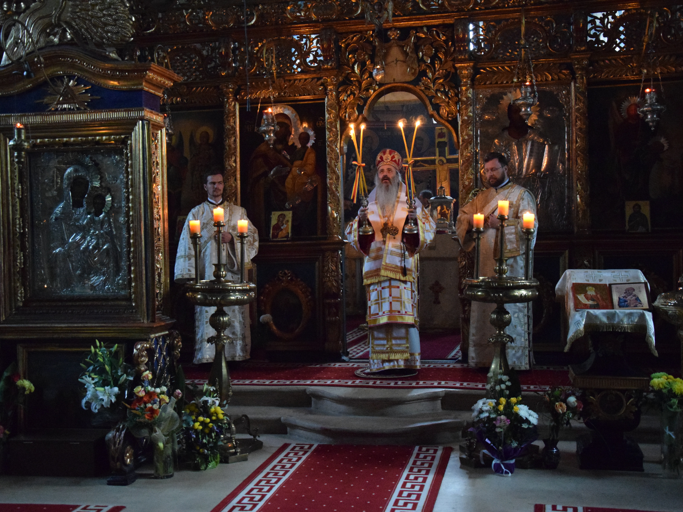 Foto: Tudorel Rusu Sfântă Liturghie arhierească, la împlinirea a 25 de ani de la înființarea ASCOR Iași