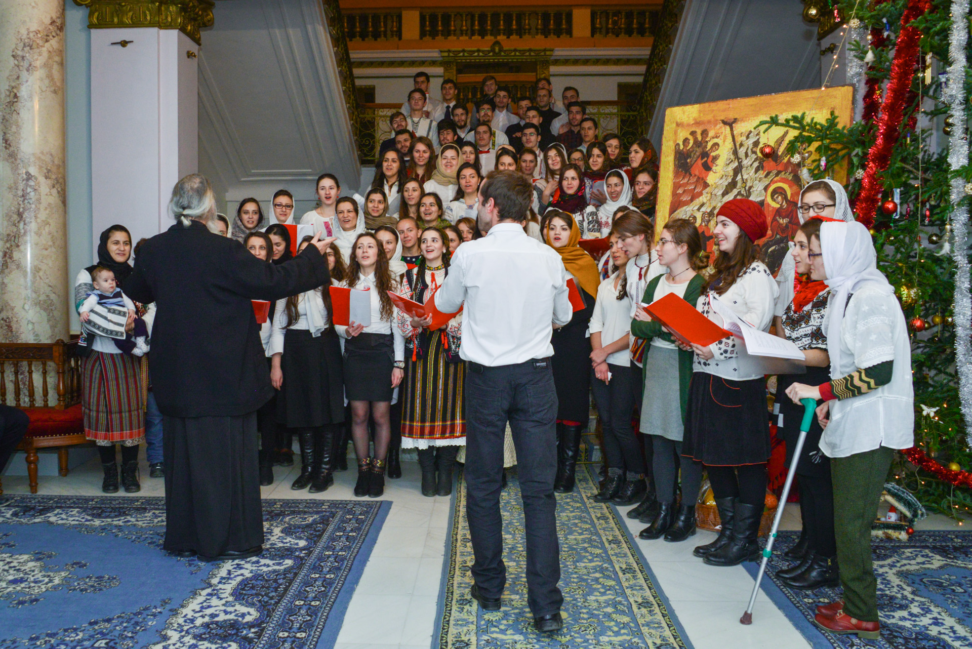 Colindători la Reședința Mitropolitană - ASCOR Iași