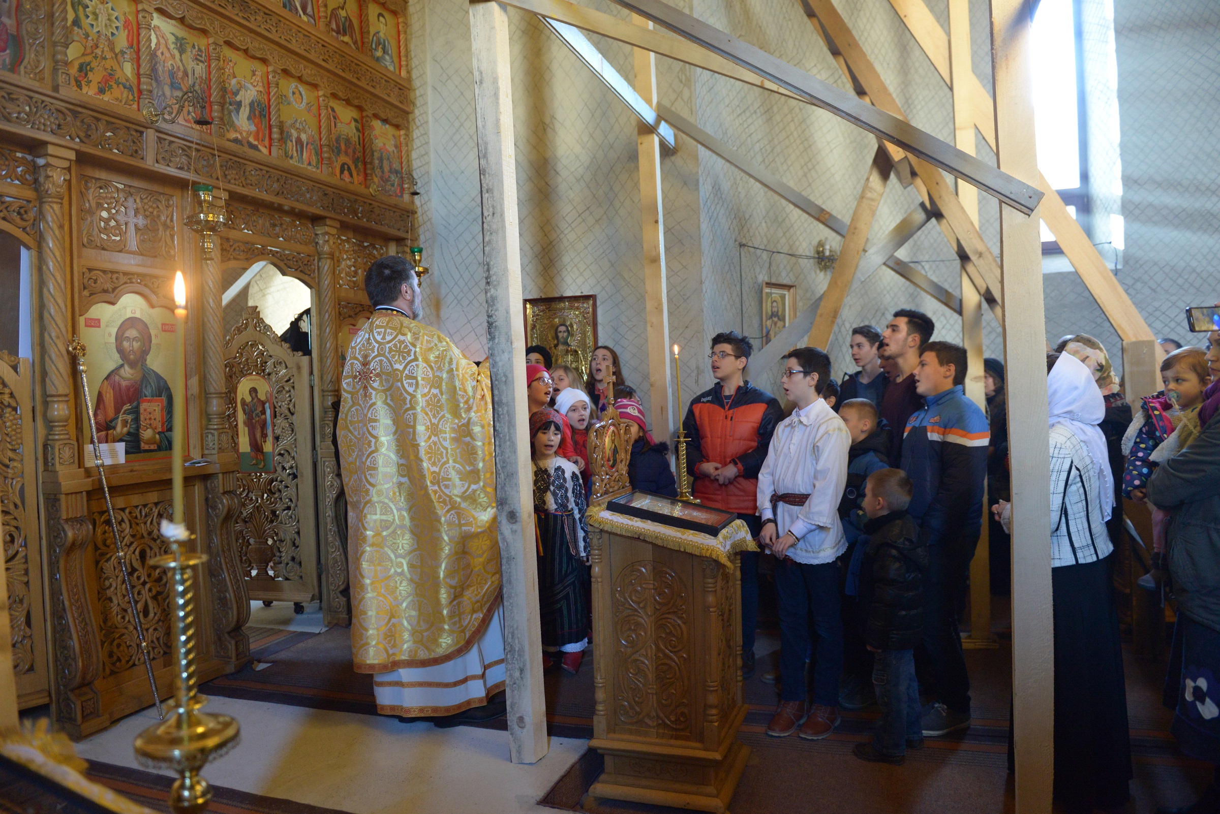 Foto: Constantin Comici „Omul este chemat să aștepte venirea Domnului Hristos în peștera sufletului său”