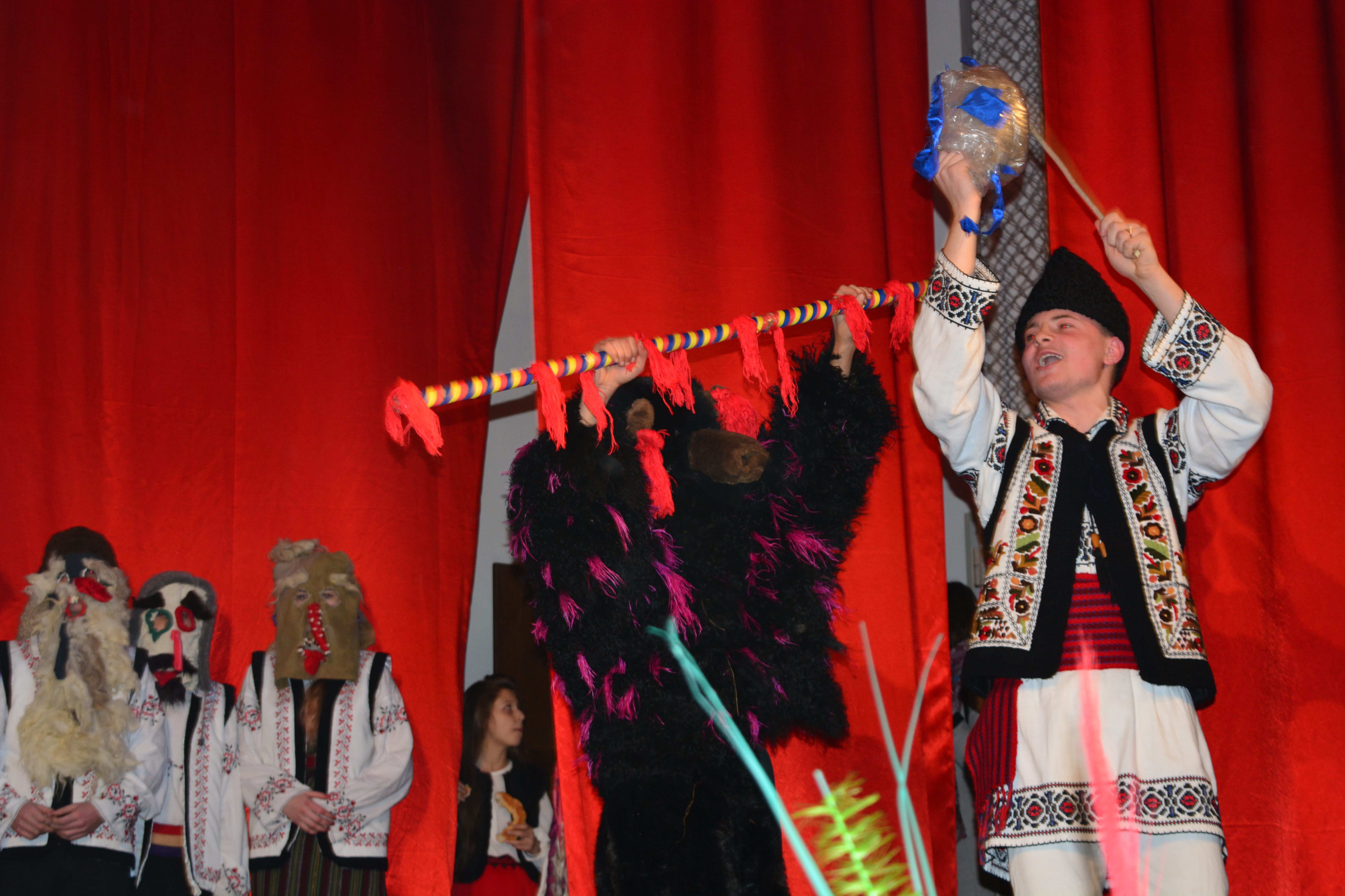 Concert caritabil realizat de elevii Seminarului Teologic Liceal „Sf. Ioan Iacob” Dorohoi