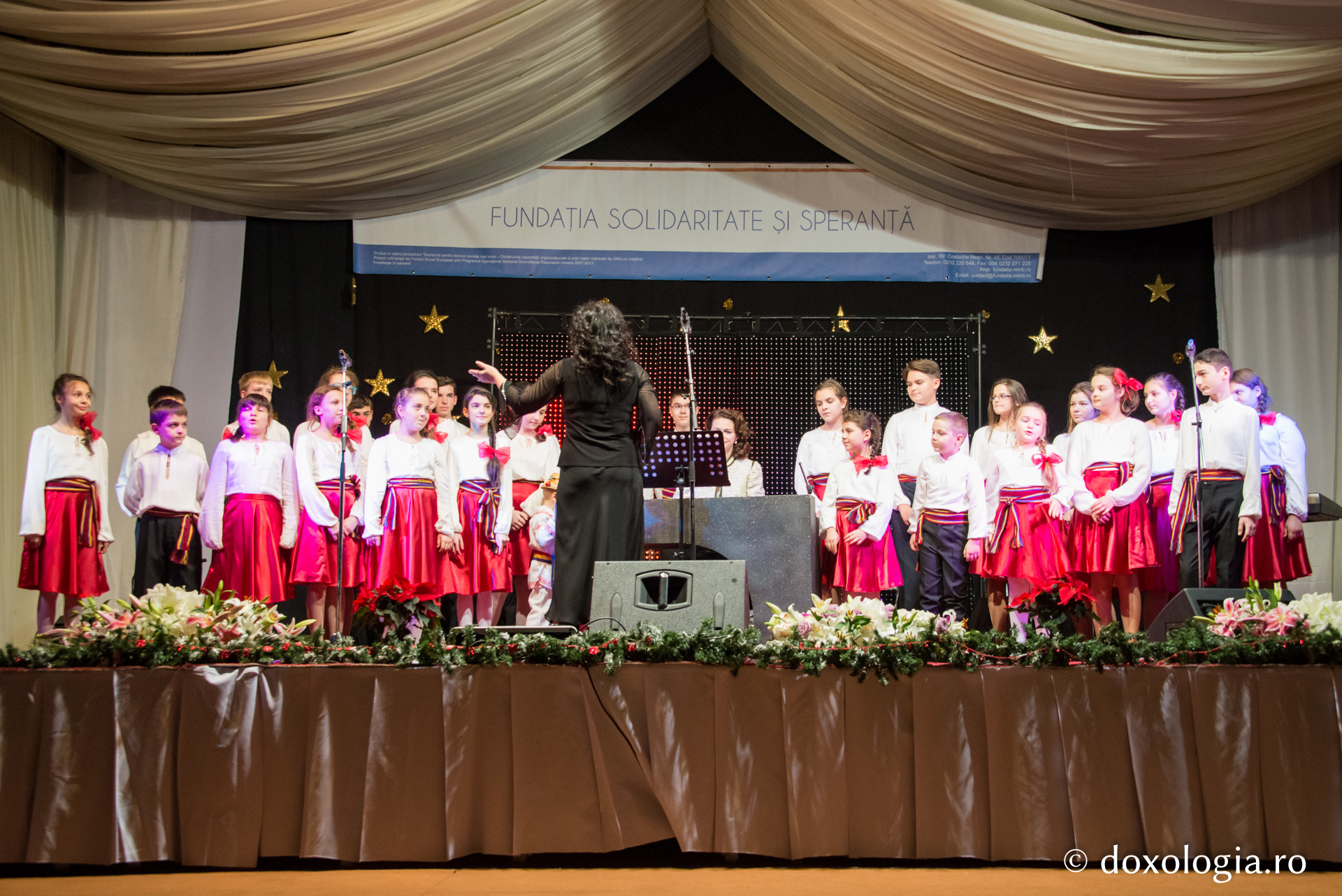 „Poveste din Viflaim” spusă de Paula Seling la Iași