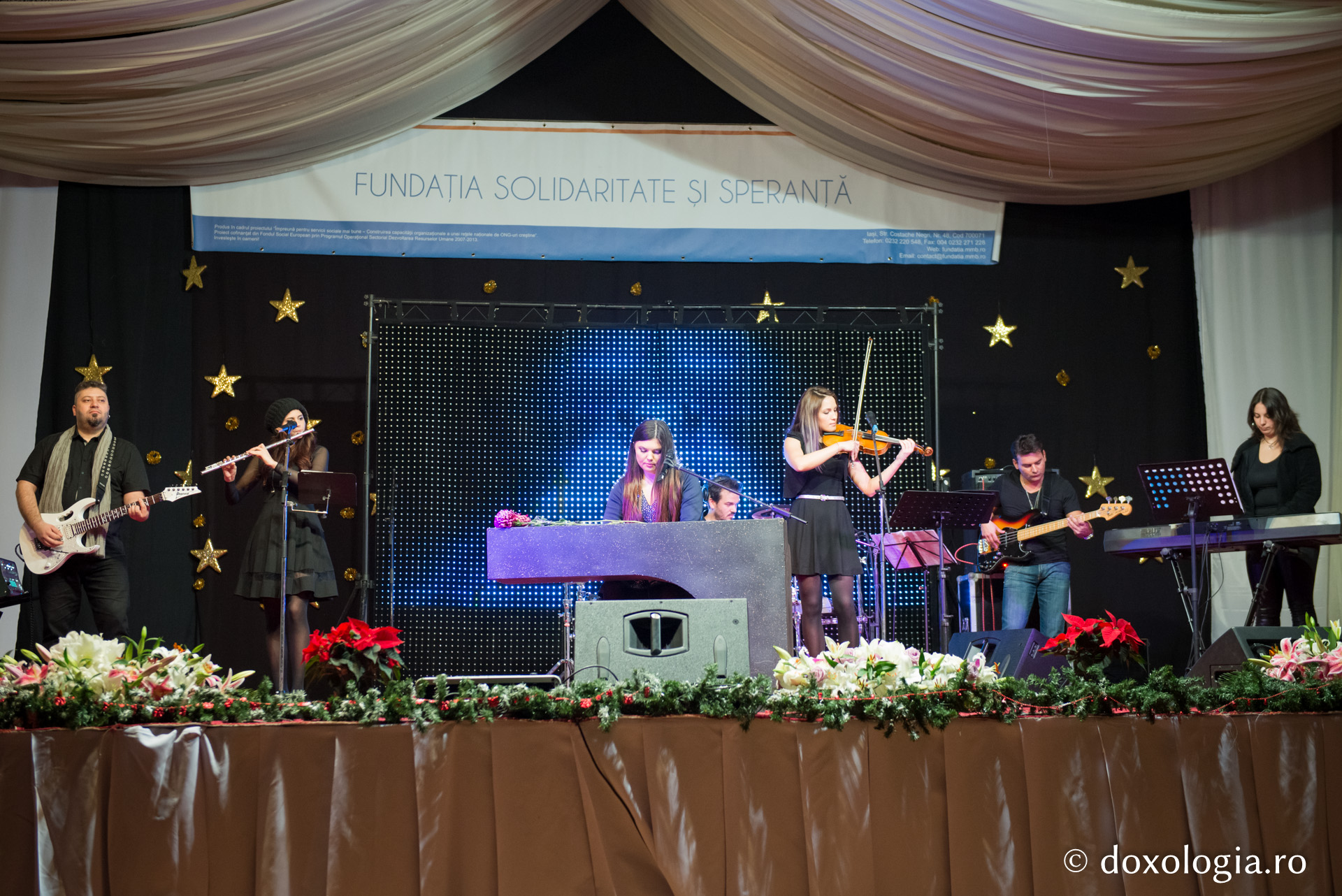 „Poveste din Viflaim” spusă de Paula Seling la Iași