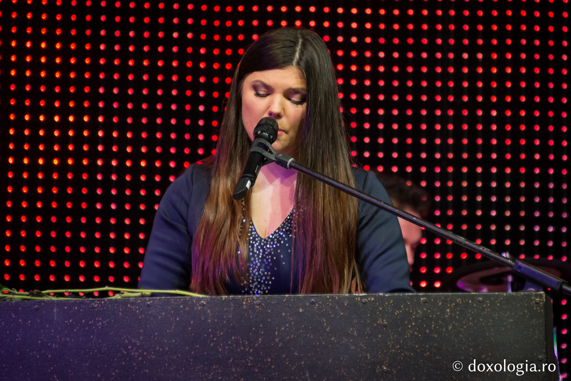 „Poveste din Viflaim” spusă de Paula Seling la Iași