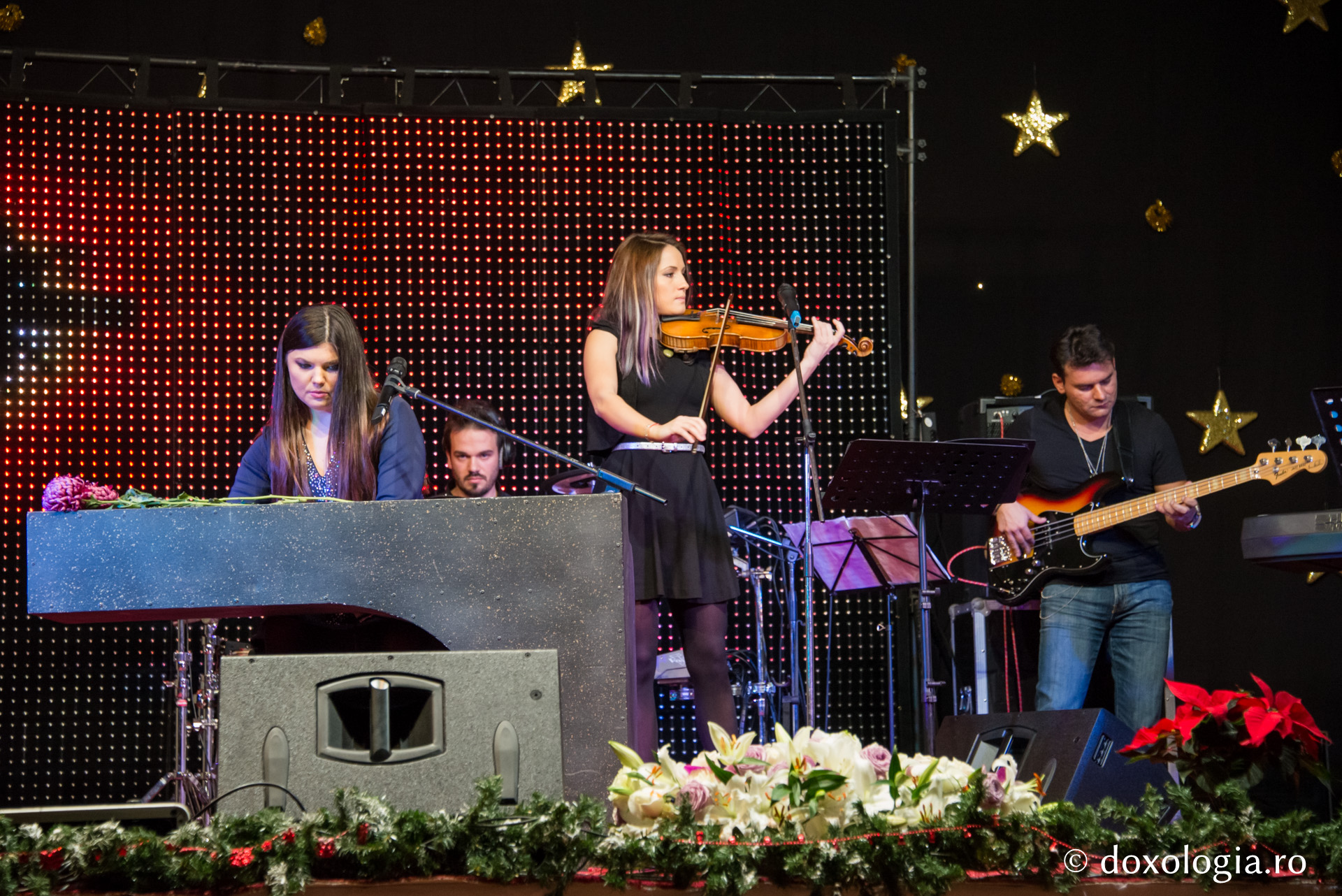 „Poveste din Viflaim” spusă de Paula Seling la Iași