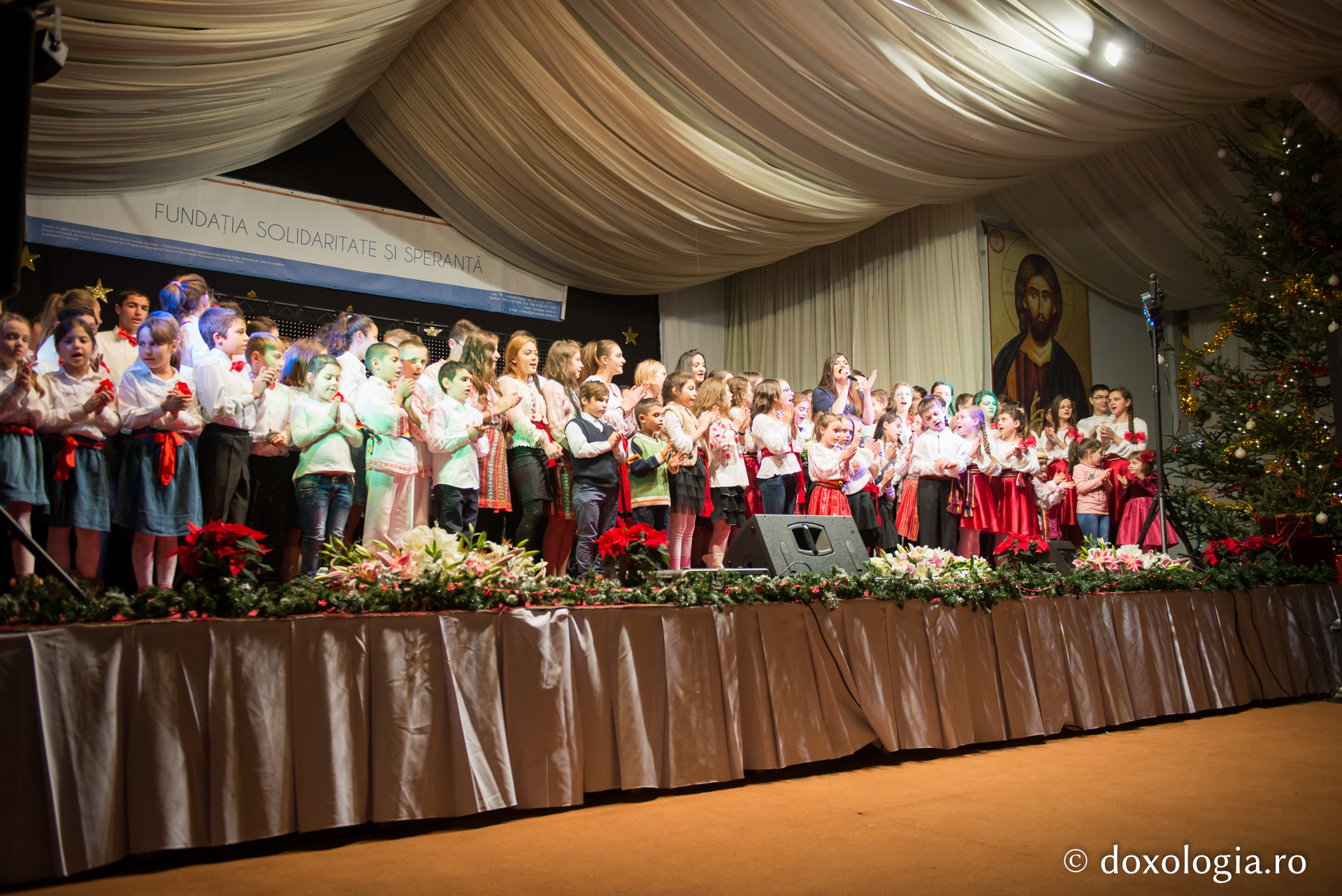 „Poveste din Viflaim” spusă de Paula Seling la Iași