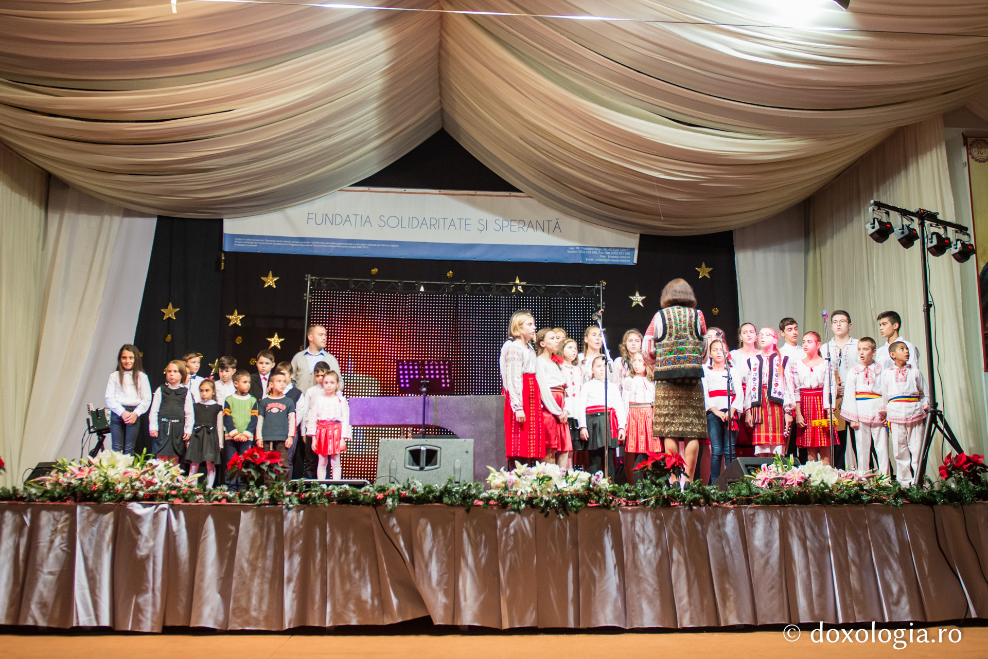 „Poveste din Viflaim” spusă de Paula Seling la Iași