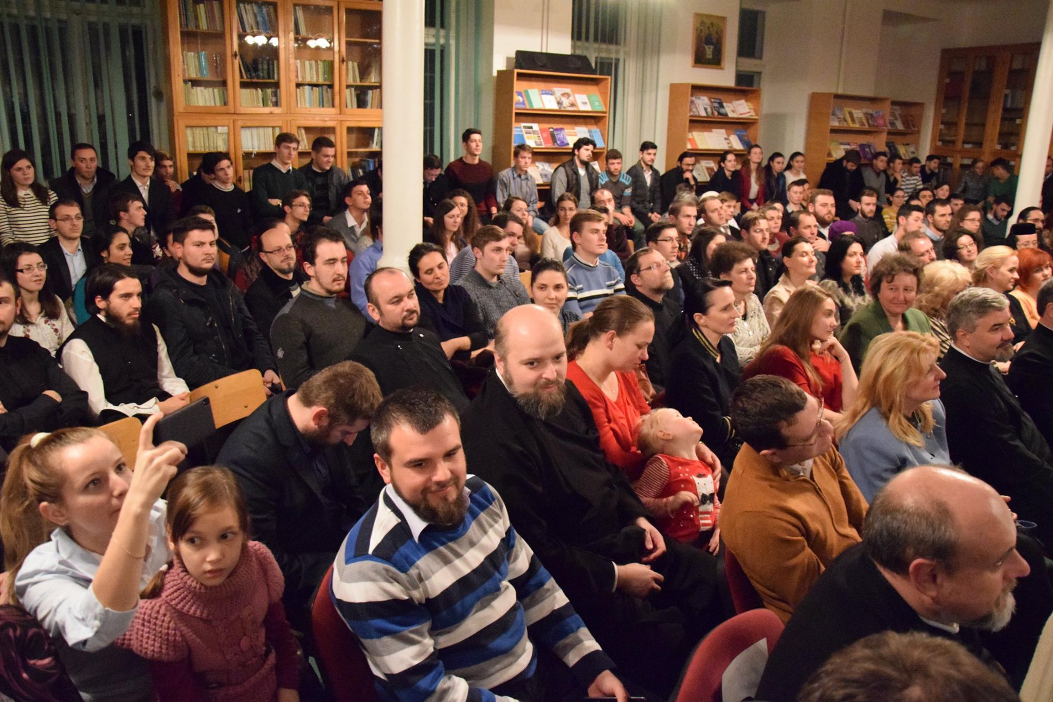 Concert de colinde la Facultatea de Teologie Ortodoxă „Dumitru Stăniloae” din Iași