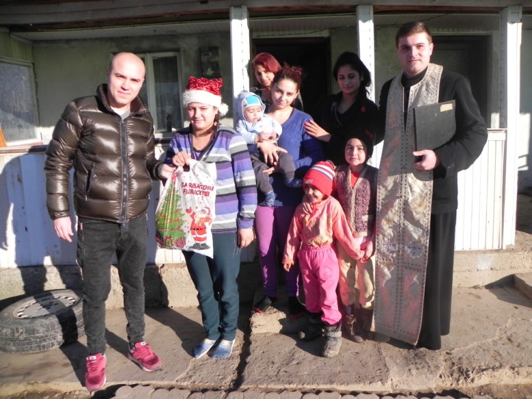 Activitate filantropică într-o parohie recent înfiinţată din judeţul Bacău Activitate filantropică într-o parohie recent înfiinţată din judeţul Bacău