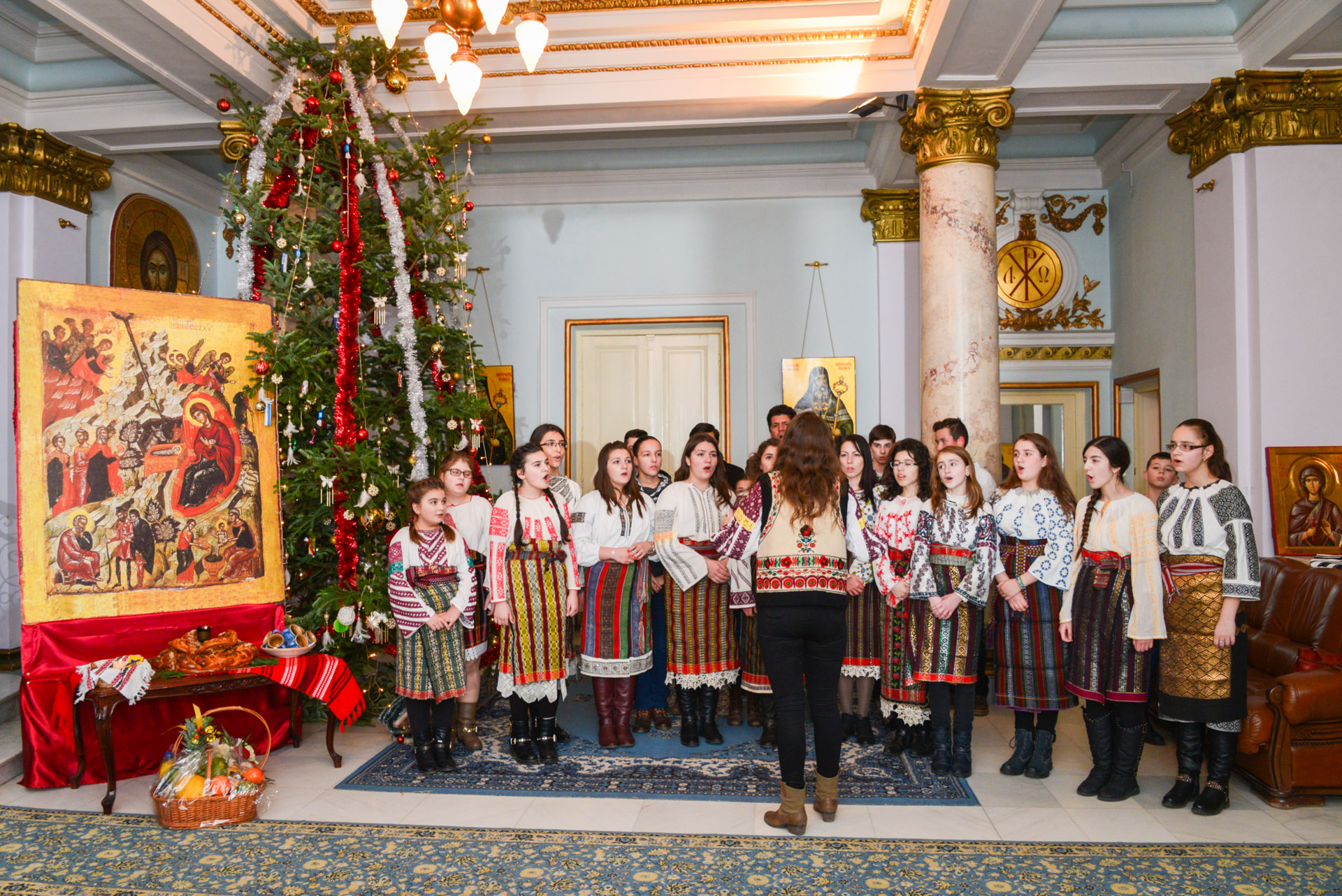 Colindători la Reședința Mitropolitană - Corul Angeli