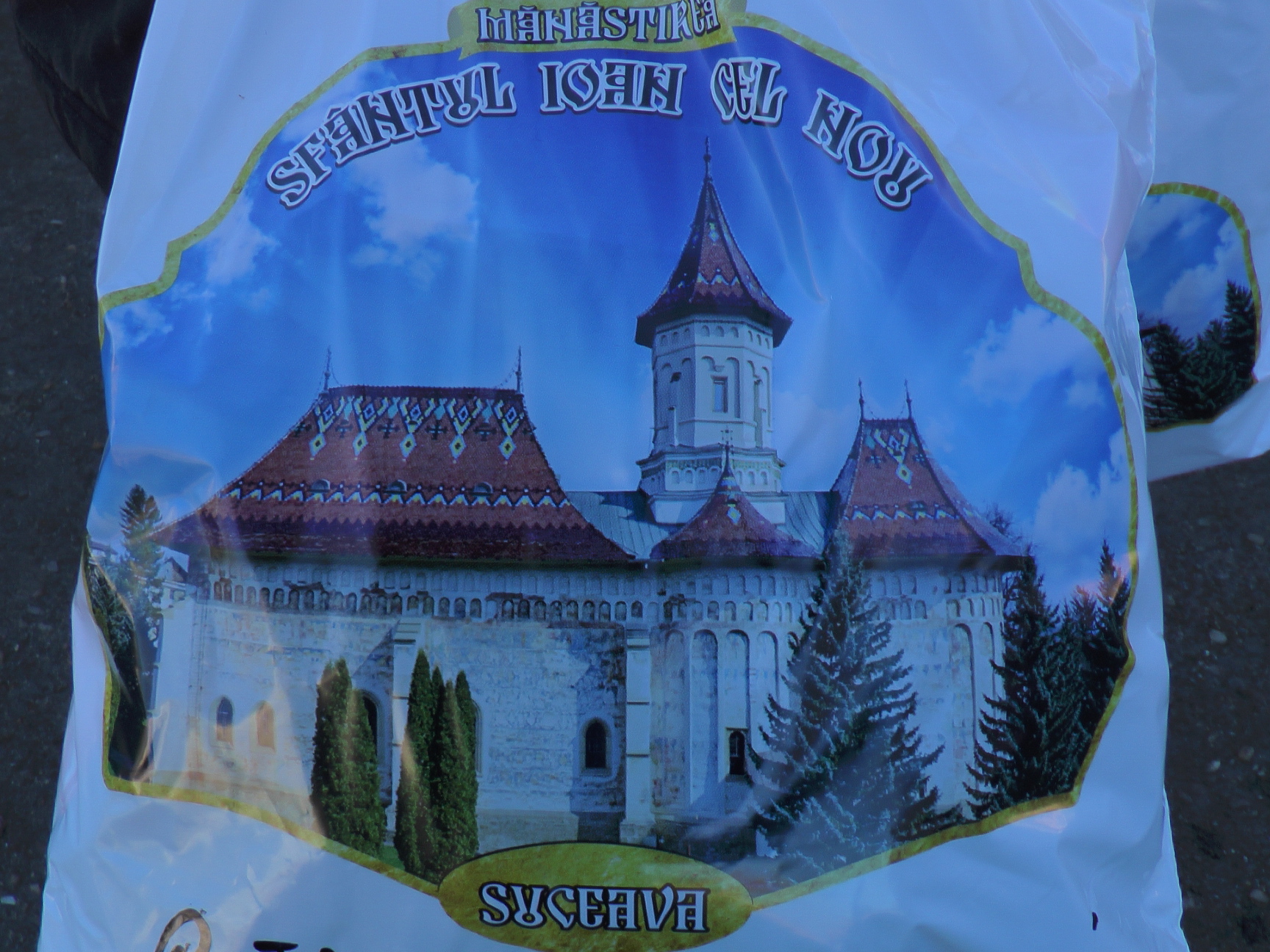 Daruri din partea Arhiepiscopiei Sucevei pentru copiii Centrului de plasament Solca