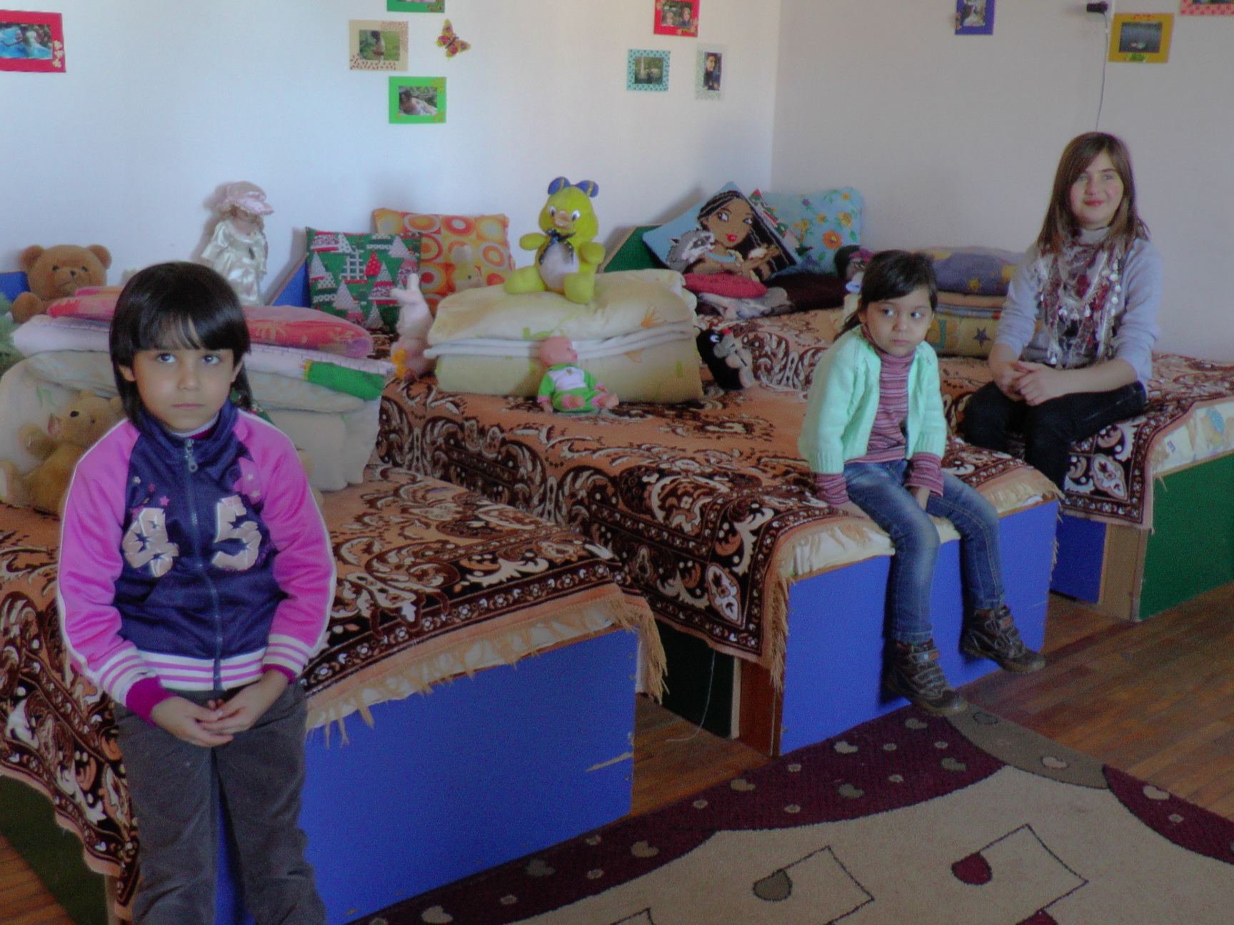 Daruri din partea Arhiepiscopiei Sucevei pentru copiii Centrului de plasament Solca