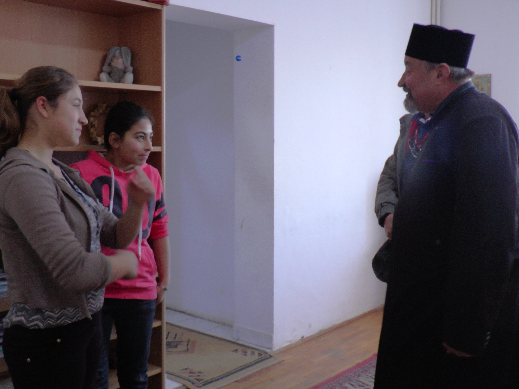 Daruri din partea Arhiepiscopiei Sucevei pentru copiii Centrului de plasament Solca