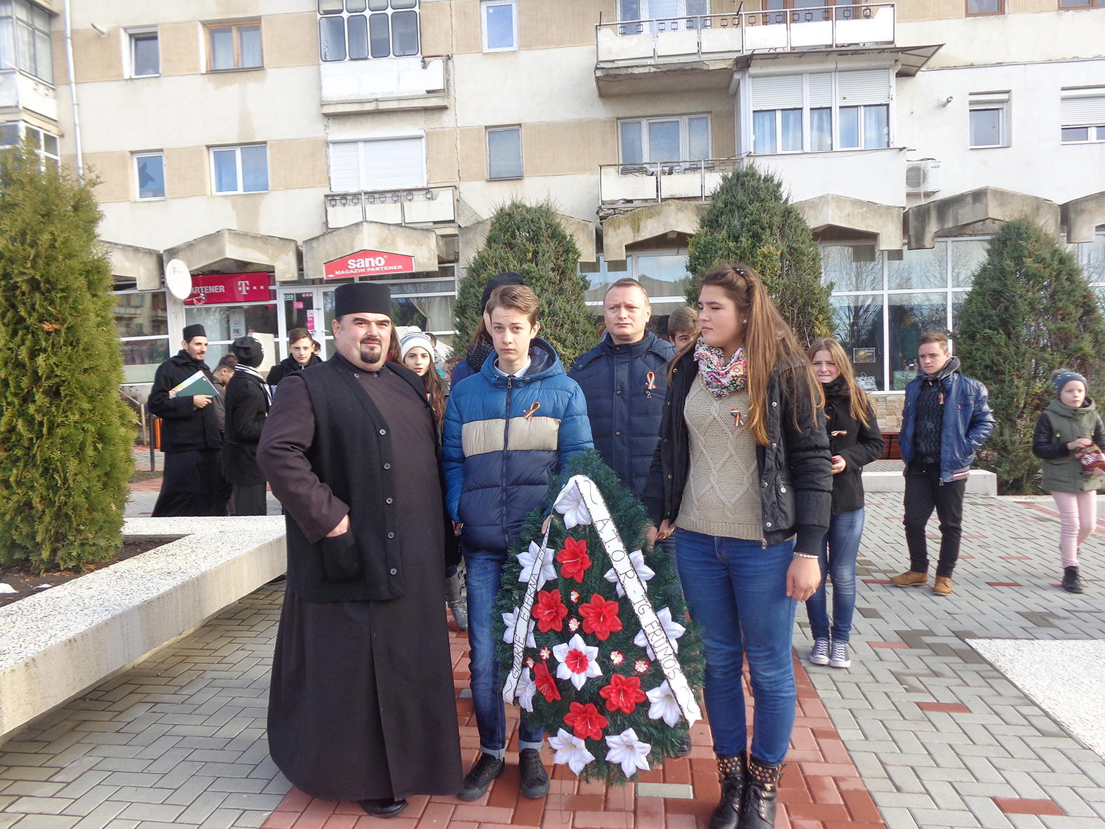 Tinerii din Târgu Frumos au sărbătorit 1 Decembrie alături de membrii ATOR Paşcani