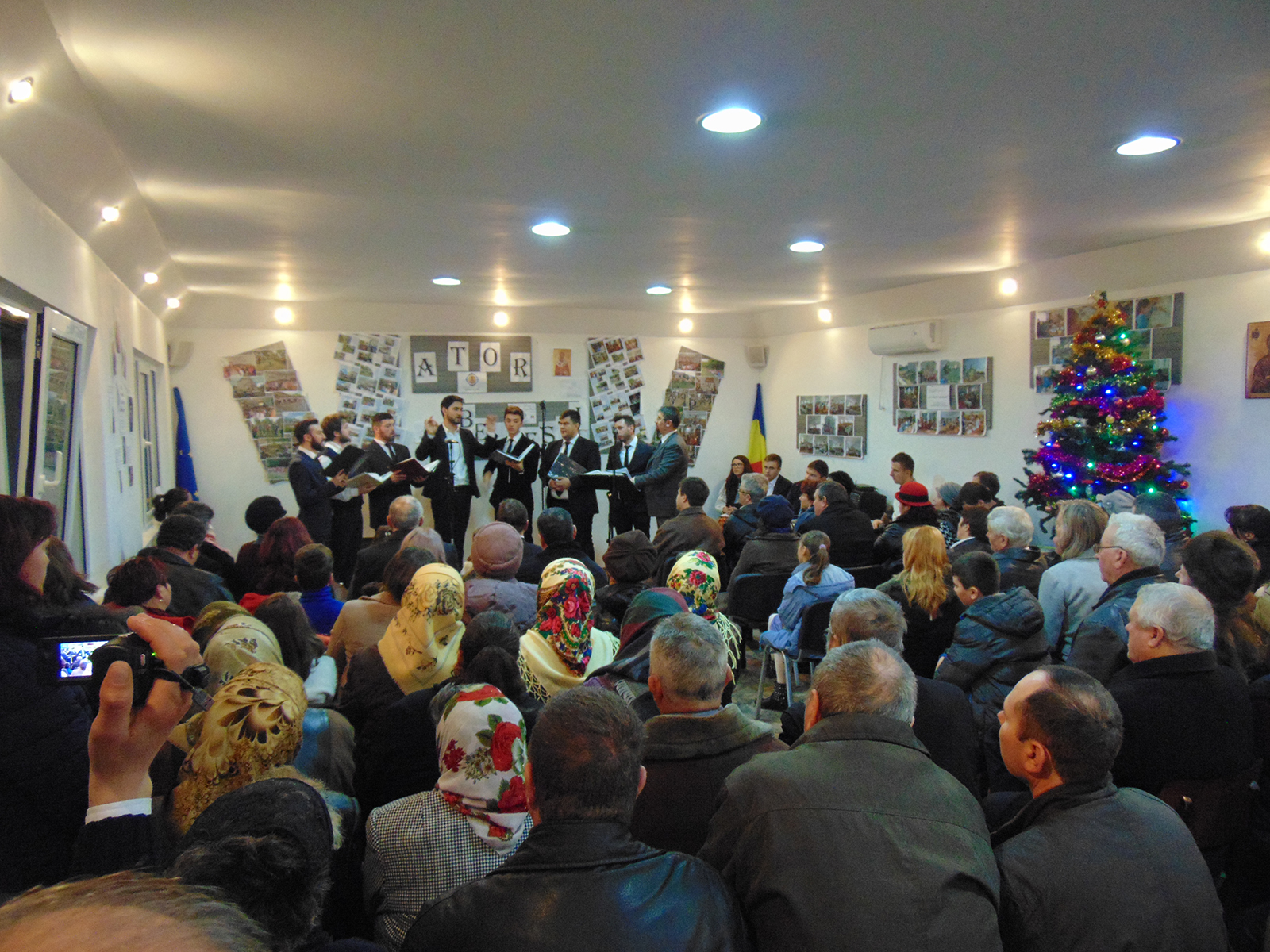 Seară de colinde în Parohia „Sfântul Nicolae” Satu Nou, Belceşti