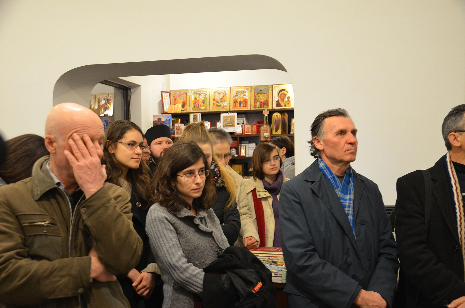 Seara de poezie creştină cu tema „Poeţi români în căutarea lui Dumnezeu“