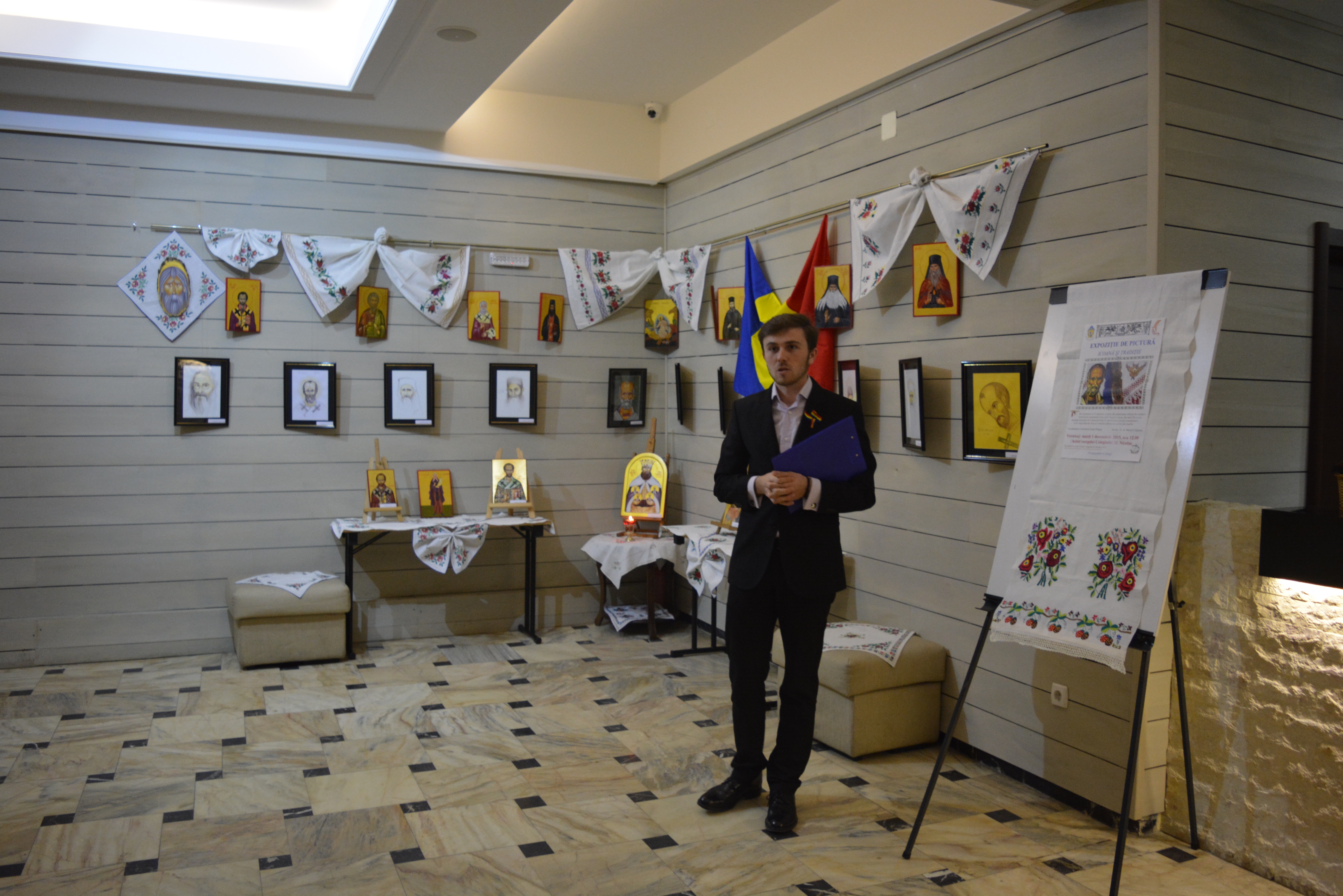 Expoziţie de icoane la Colegiul „Sfântul Nicolae”