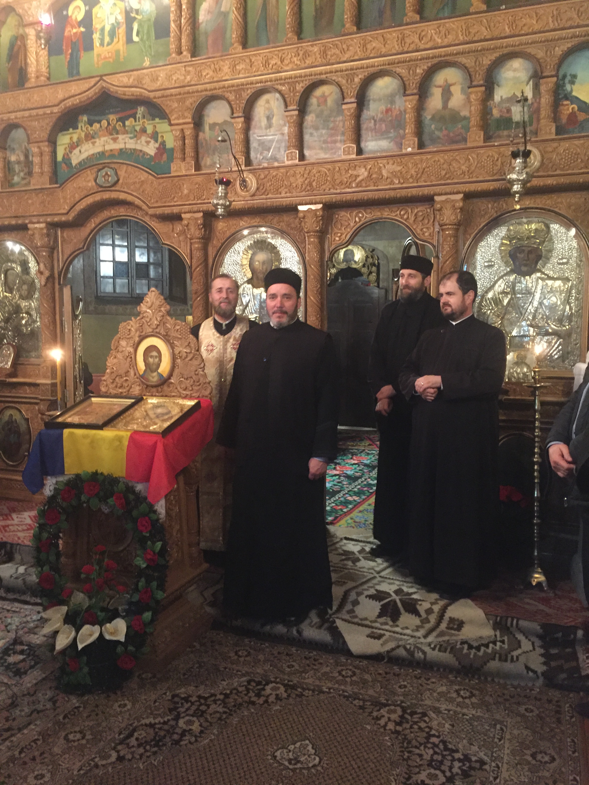 Sfântul Ierarh Nicolae, cinstit la Valea Seacă