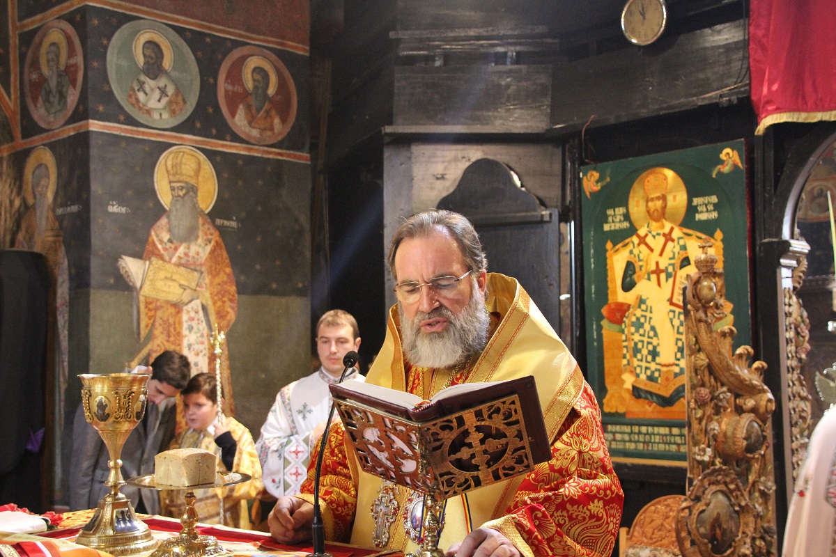 Sărbătoarea Crăciunului la Catedrala Arhiepiscopală din Roman Sărbătoarea Crăciunului la Catedrala Arhiepiscopală din Roman