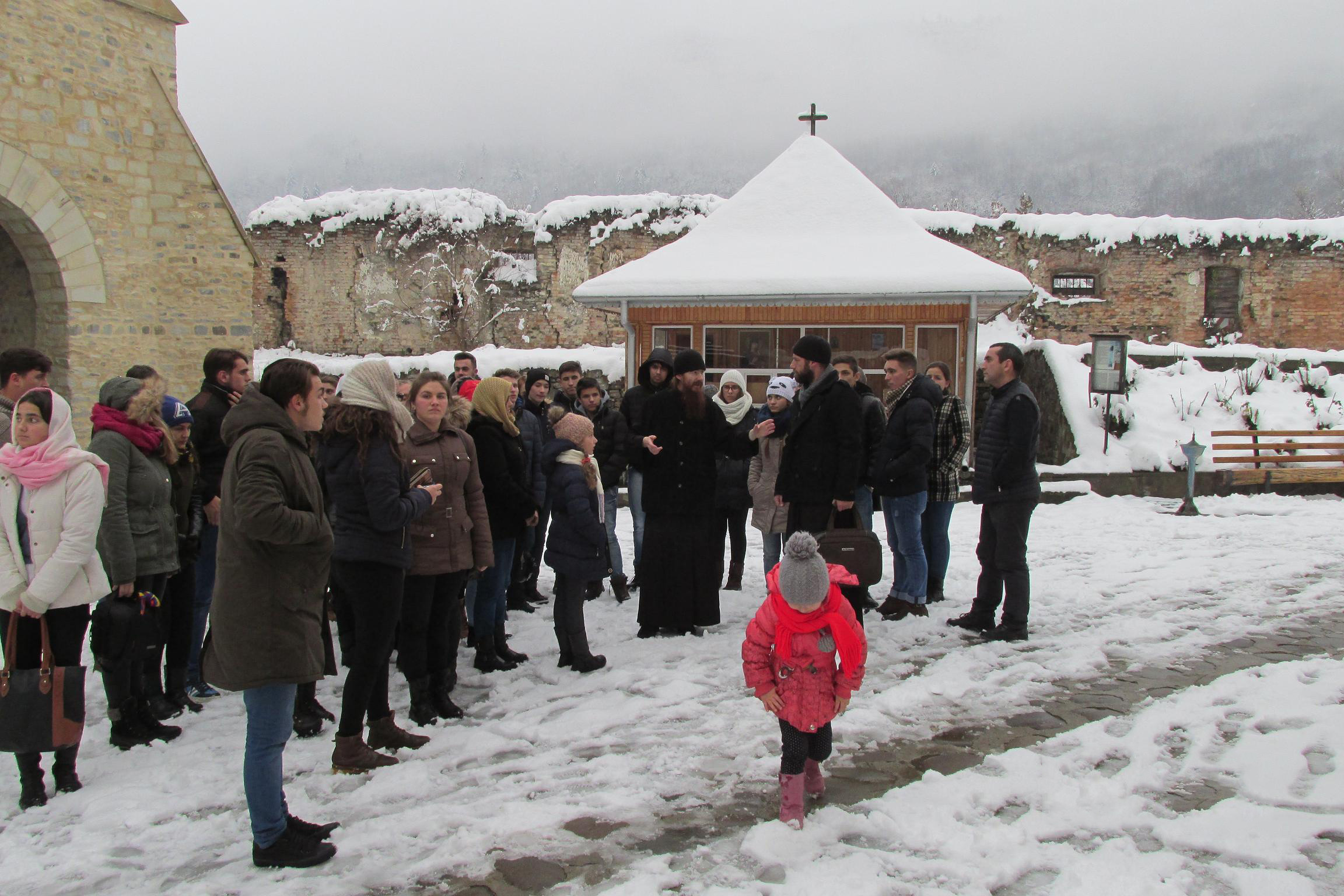 Cu paşii pe pământ şi cu mintea la Cer: ATOR Hârlău în călătorie în pelerinajul comuniunii