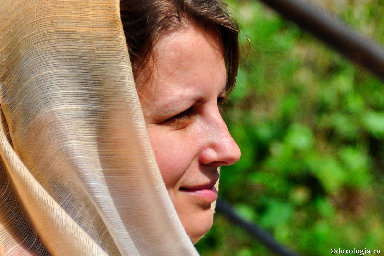 Dați în întregime inima voastră lui Dumnezeu, nu lumii!