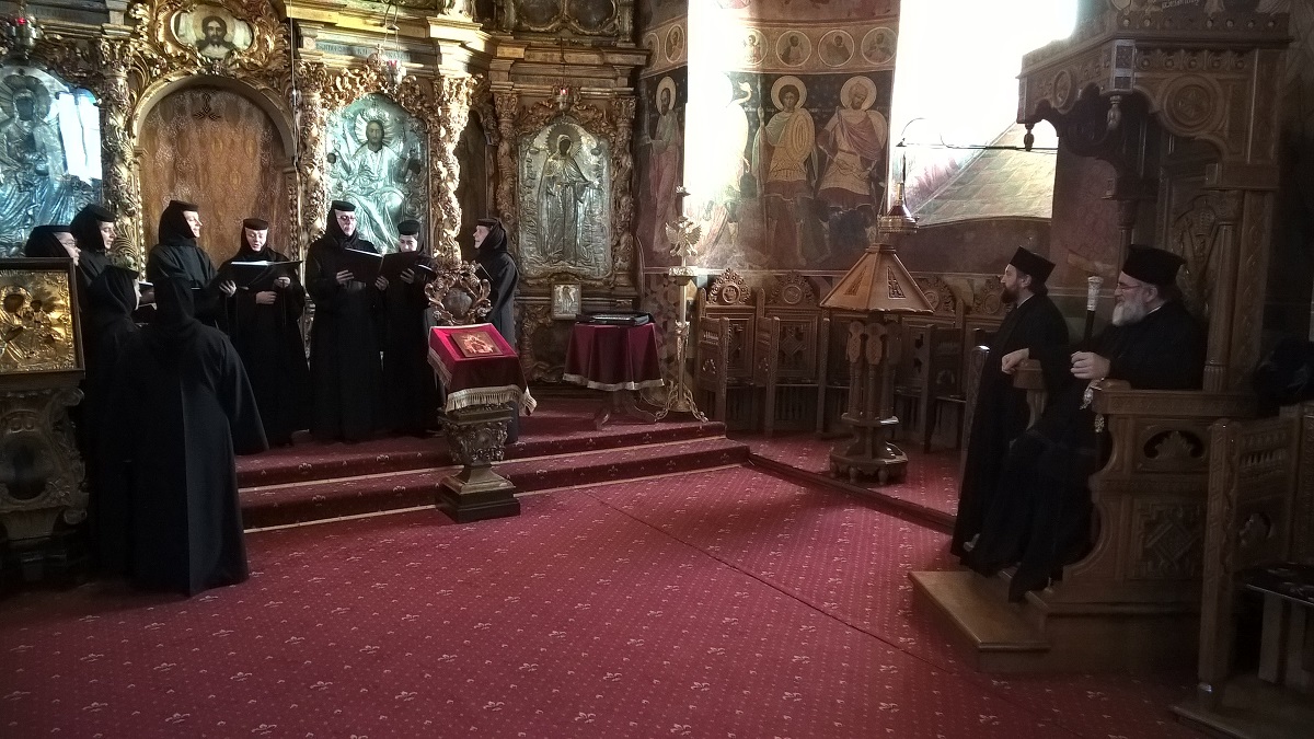 Colindători aleși la Catedrala Arhiepiscopală din Roman Colindători aleși la Catedrala Arhiepiscopală din Roman