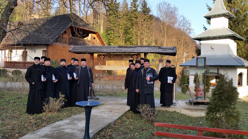 Corala preoțească a Protopopiatului Iași III a cântat „colindul sfânt și bun”