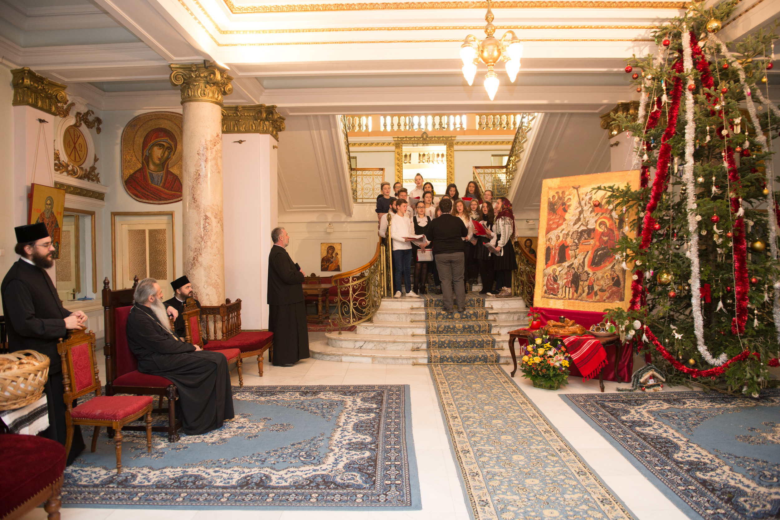 Colindători la Reședința Mitropolitană - Parohia Aroneanu