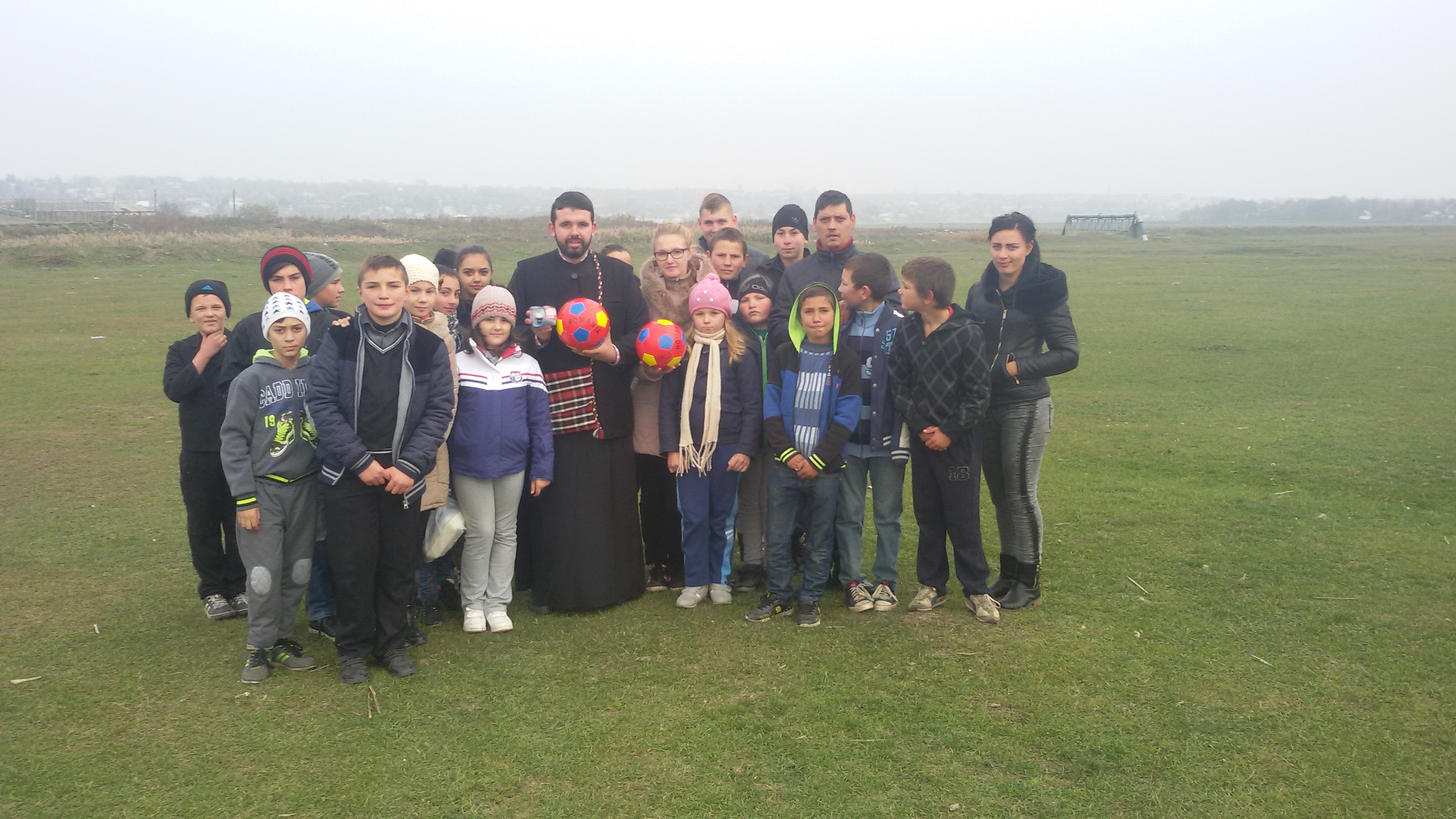 Proiectul „Plantăm fapte bune”, în Parohia Chișcăreni