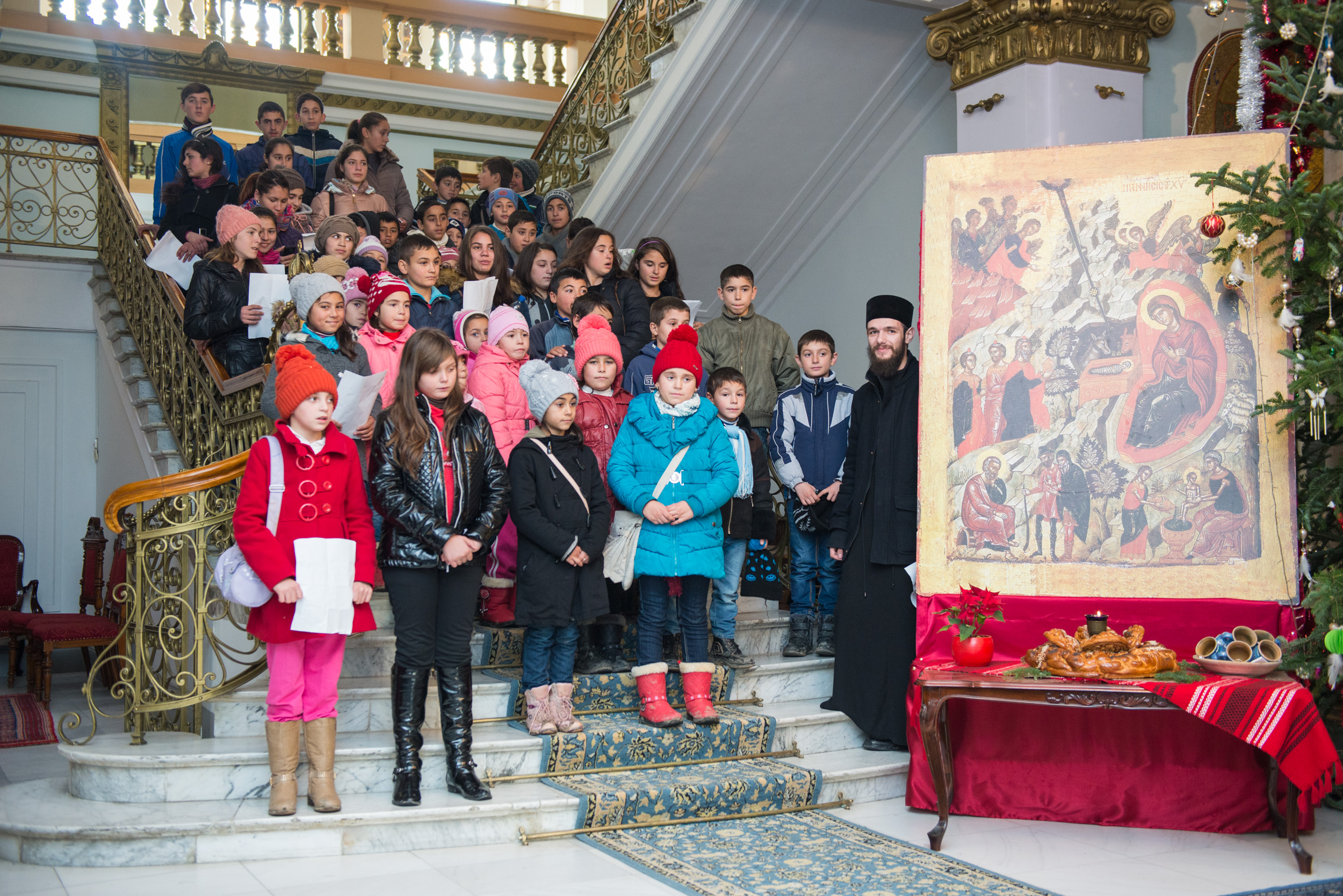 Colindători la Reședința Mitropolitană - Parohia Horleşti, Iasi