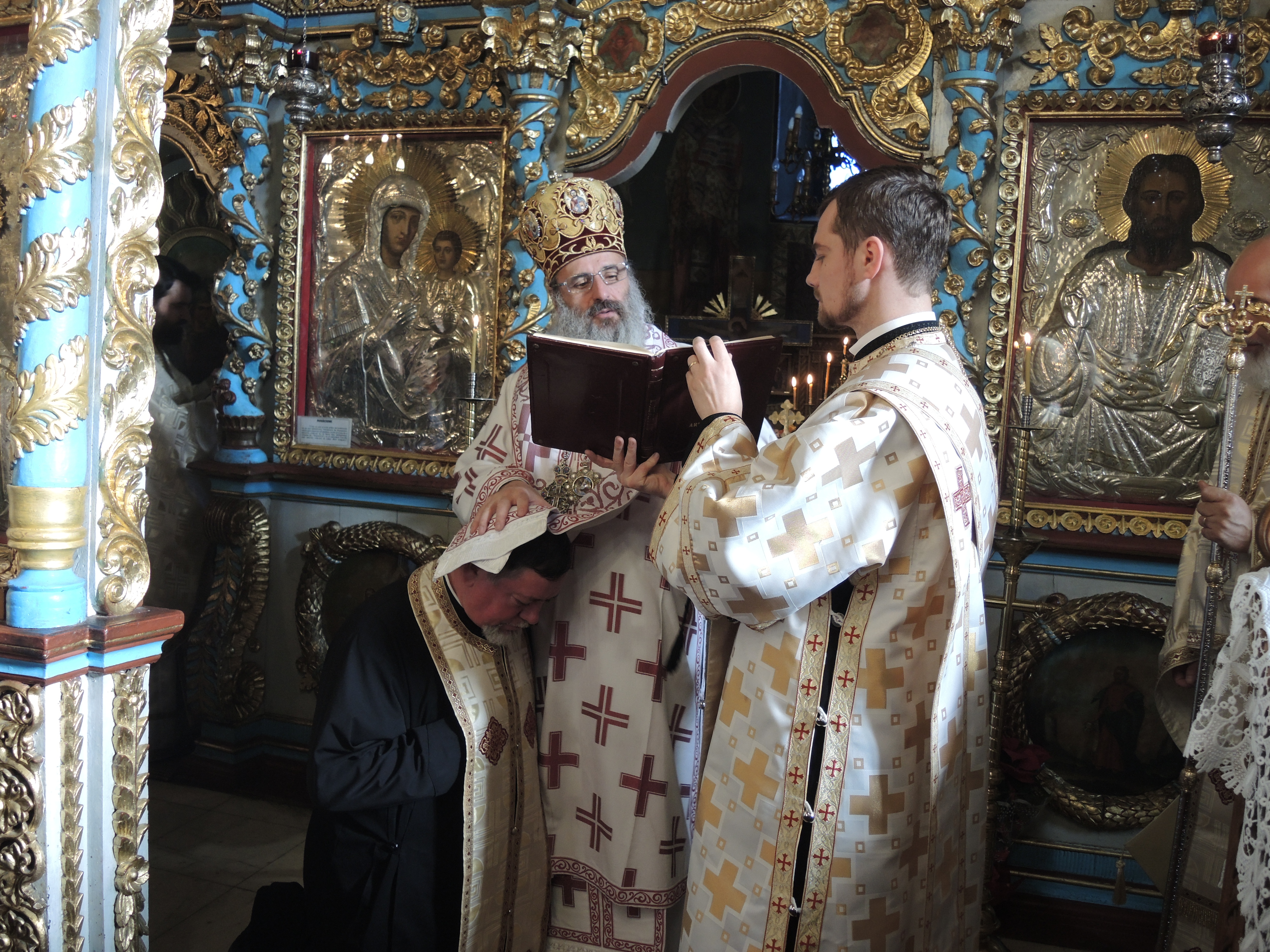 „Creștinii din Orientul Mijlociu aleg să moară pentru Hristos decât să trăiască fără de El” „Creștinii din Orientul Mijlociu aleg să moară pentru Hristos decât să trăiască fără de El”