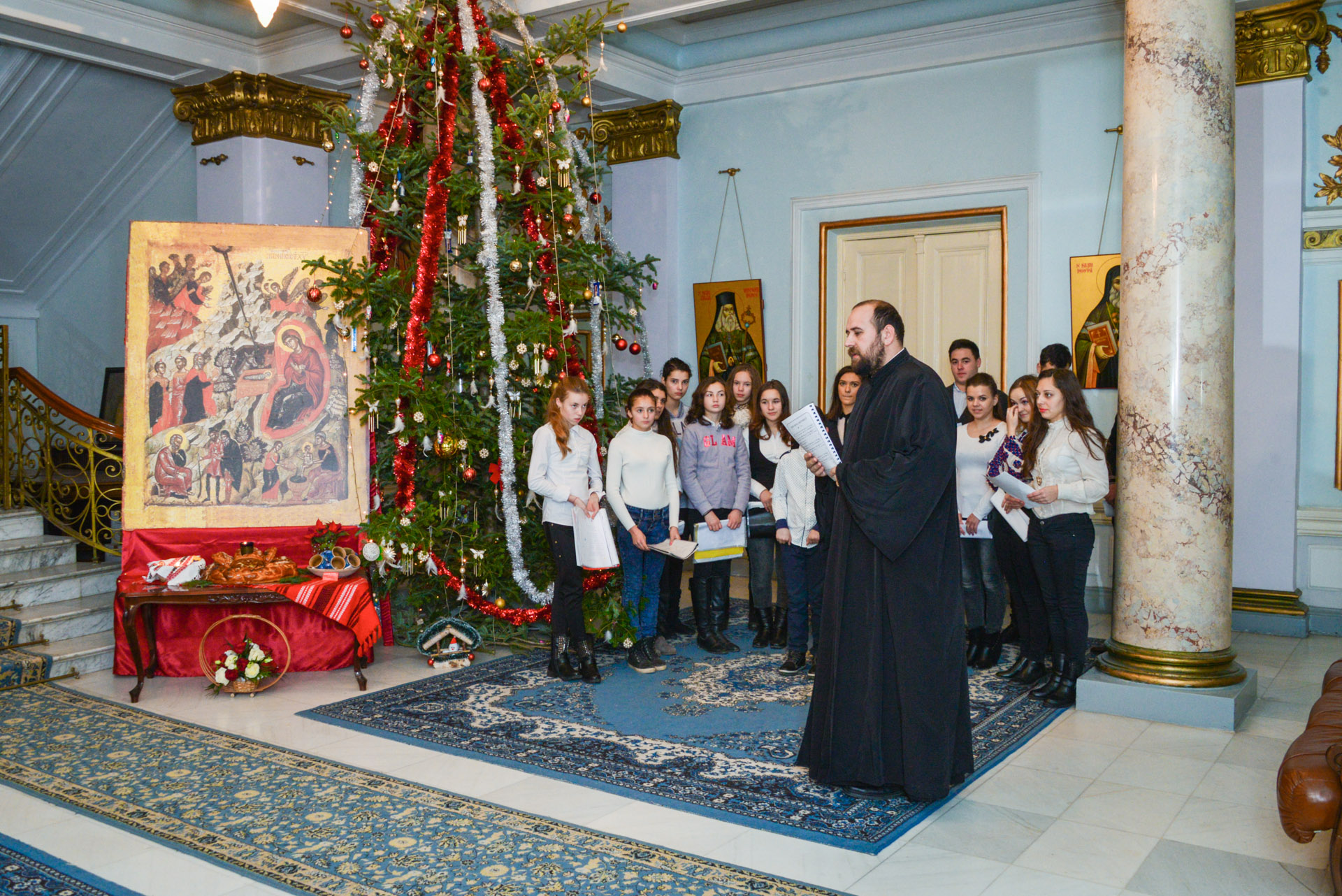 Colindători la Reședința Mitropolitană - Parohia Tungujei și parohia Griești