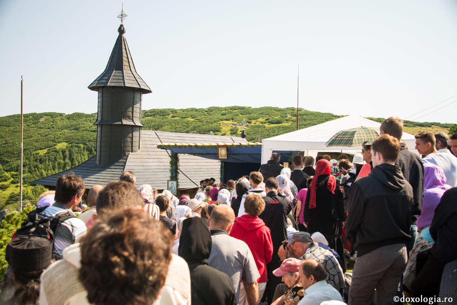 Gheron Iosif: Fiul meu, ţine rugăciunea!