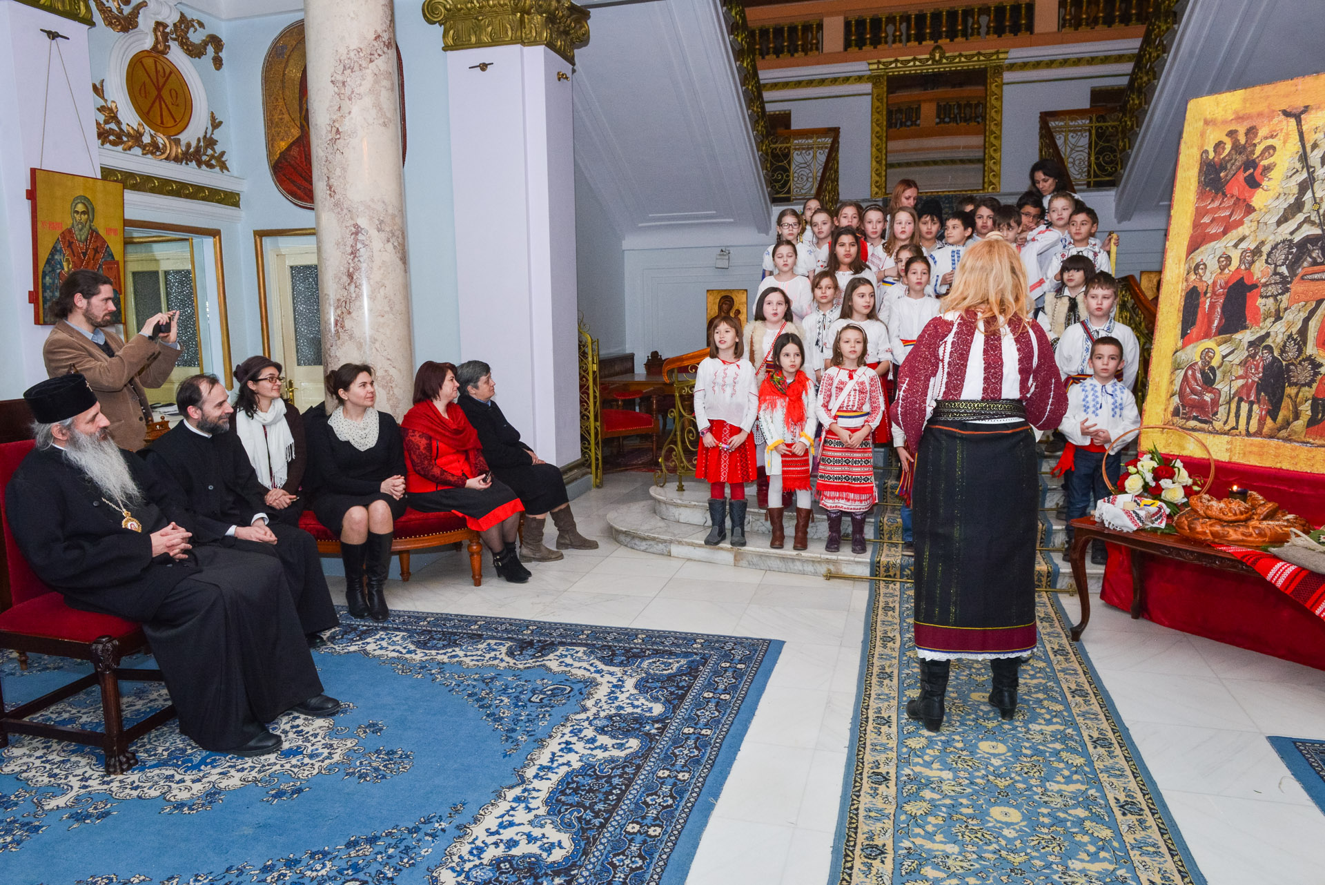 Colindători la Reședința Mitropolitană - Școala Varlaam